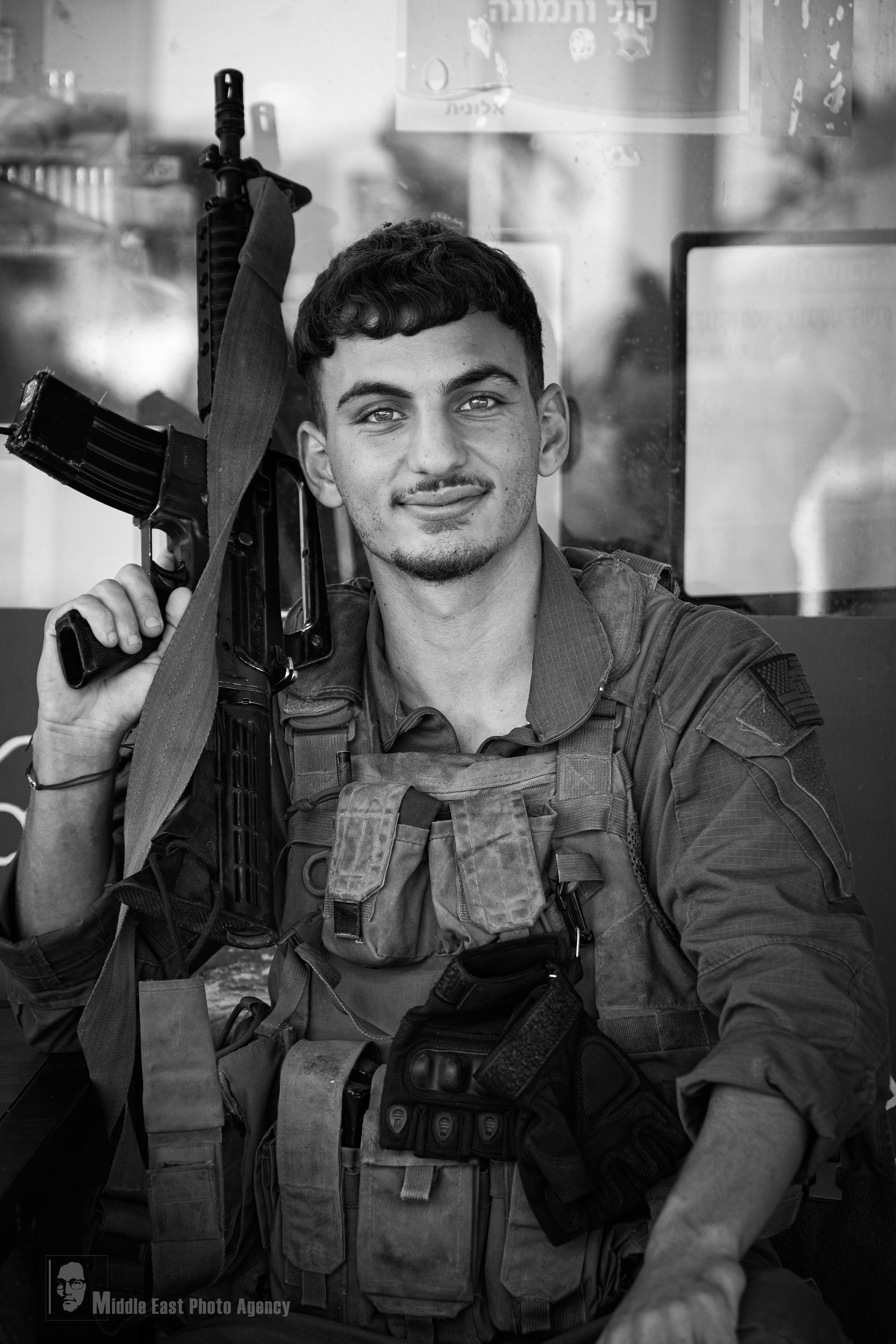 Liel. Middle East Photo Agency — Photography & Event Magnets — סוכנות צילום והדפסת מגנטים לאירועים