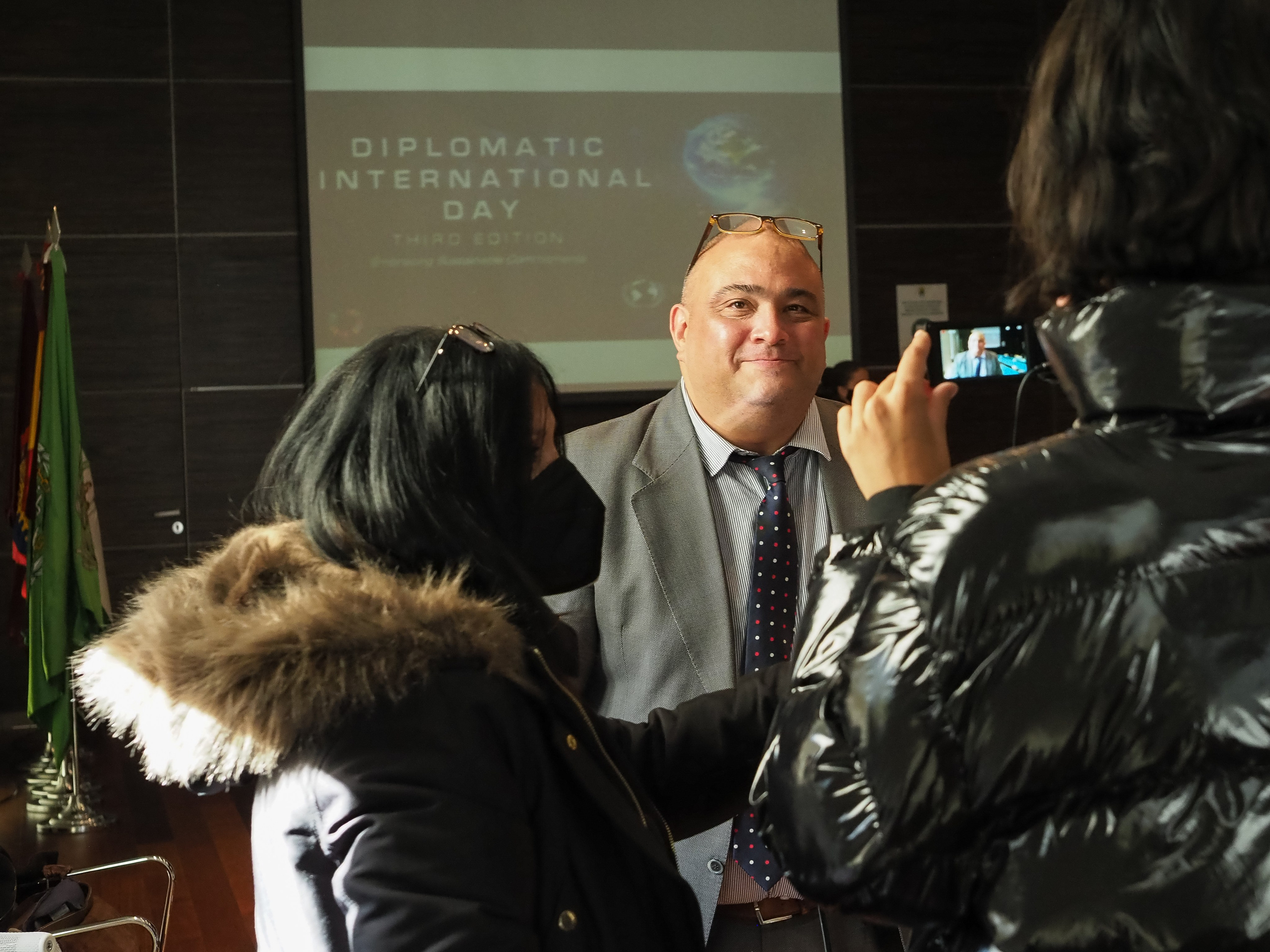 Eventos y Reuniones Diplomáticas. Fotógrafa de Periodismo y Documentación, Teatro, Cine, Shooting para Modelos, Bodas, Bautizos, Comuniones, Familia y Eventos