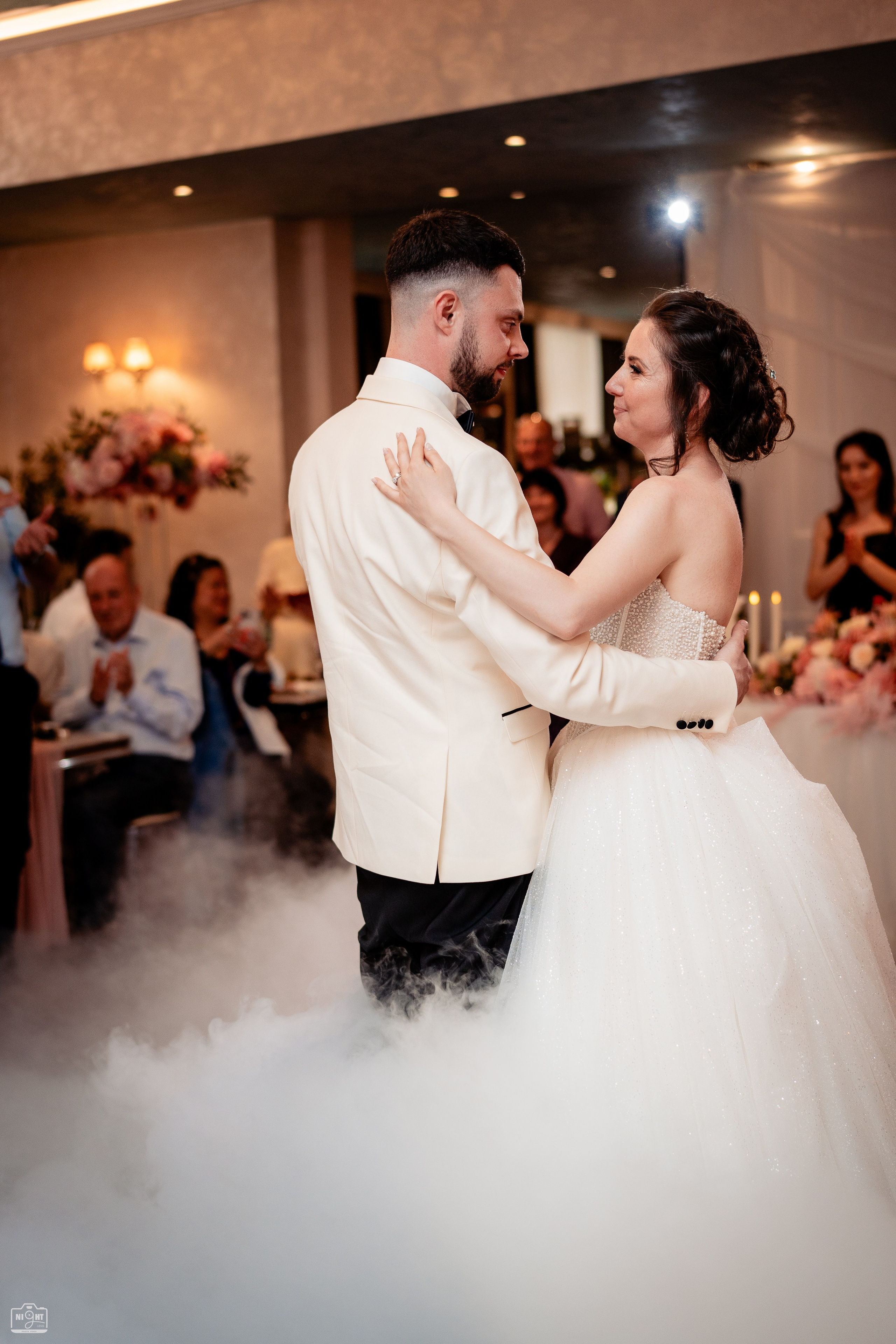 THOMAS & LUMINITA. WEDDING PHOTO & VIDEO LONDON, UK — NIGHT LENS