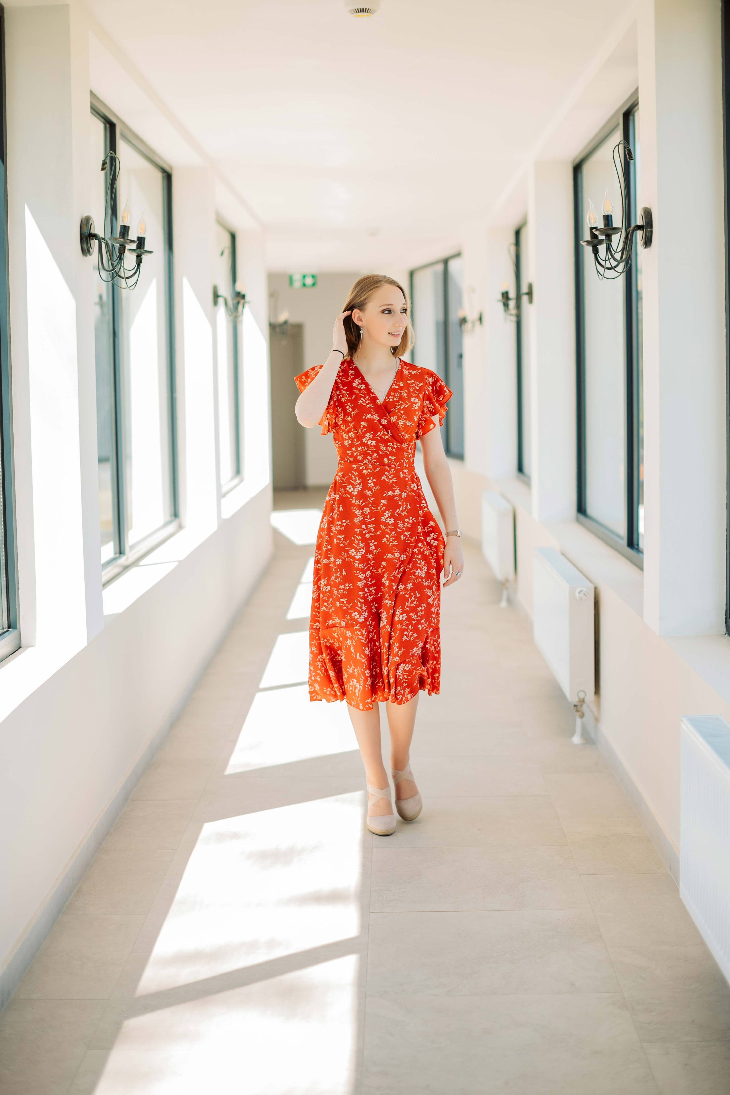 12F — Pedagogic. Contrast Studio