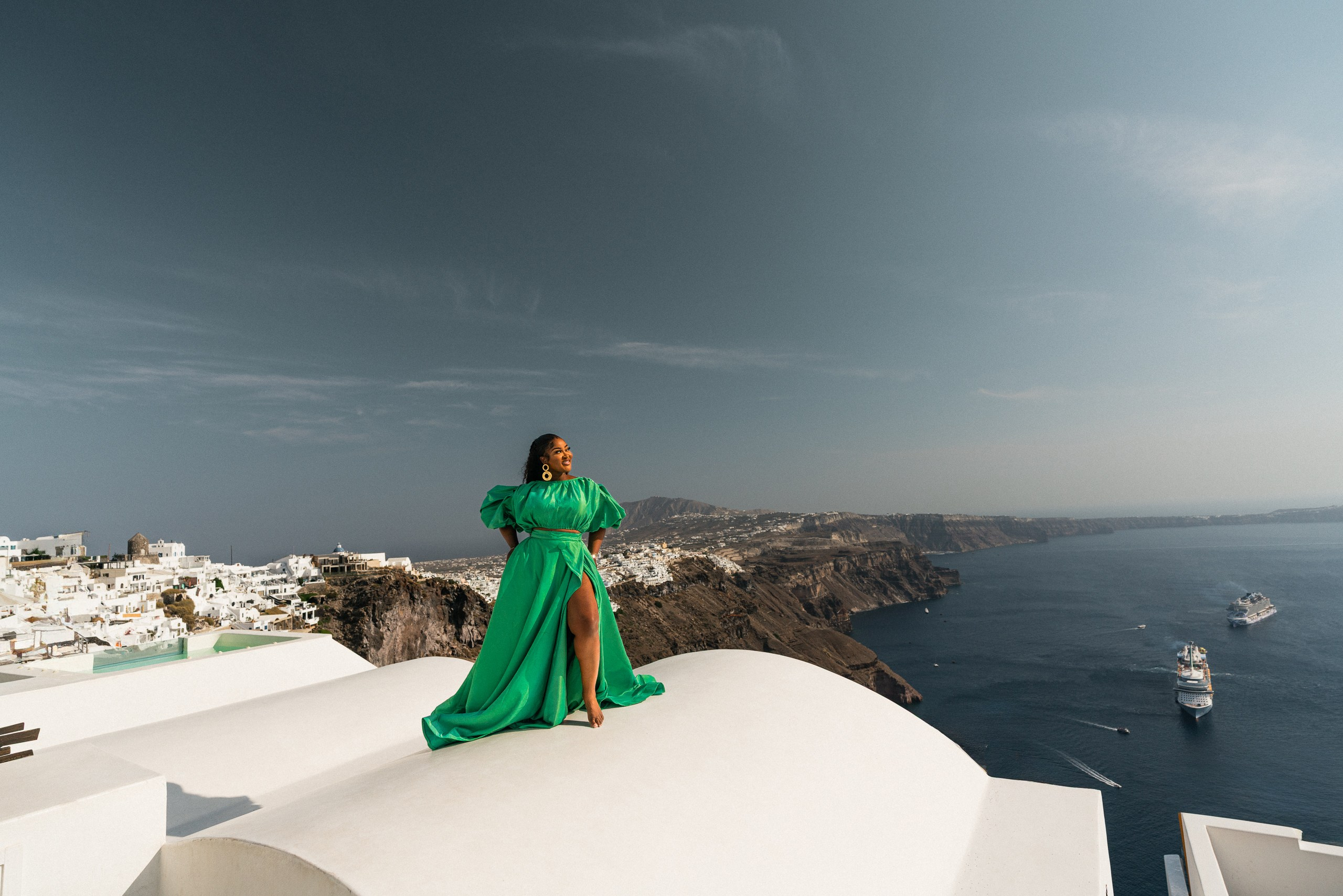 Queen. Denny Savon — Photographer in Santorini | Weddings, Love Stories & Flying Dress