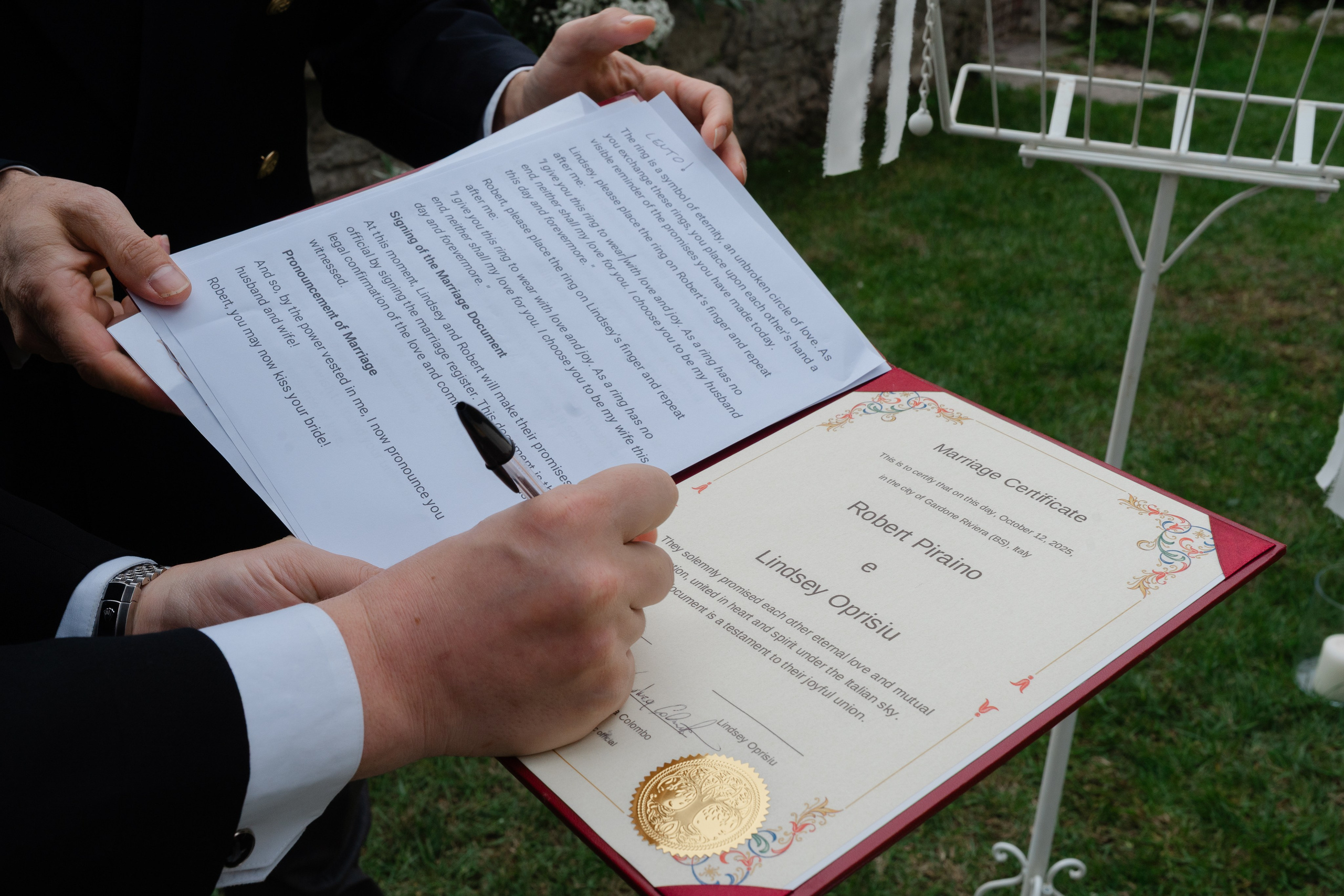 LINDSEY AND ROBERT _LAKE GARDA. PHOTOGRAPHER IN ITALY