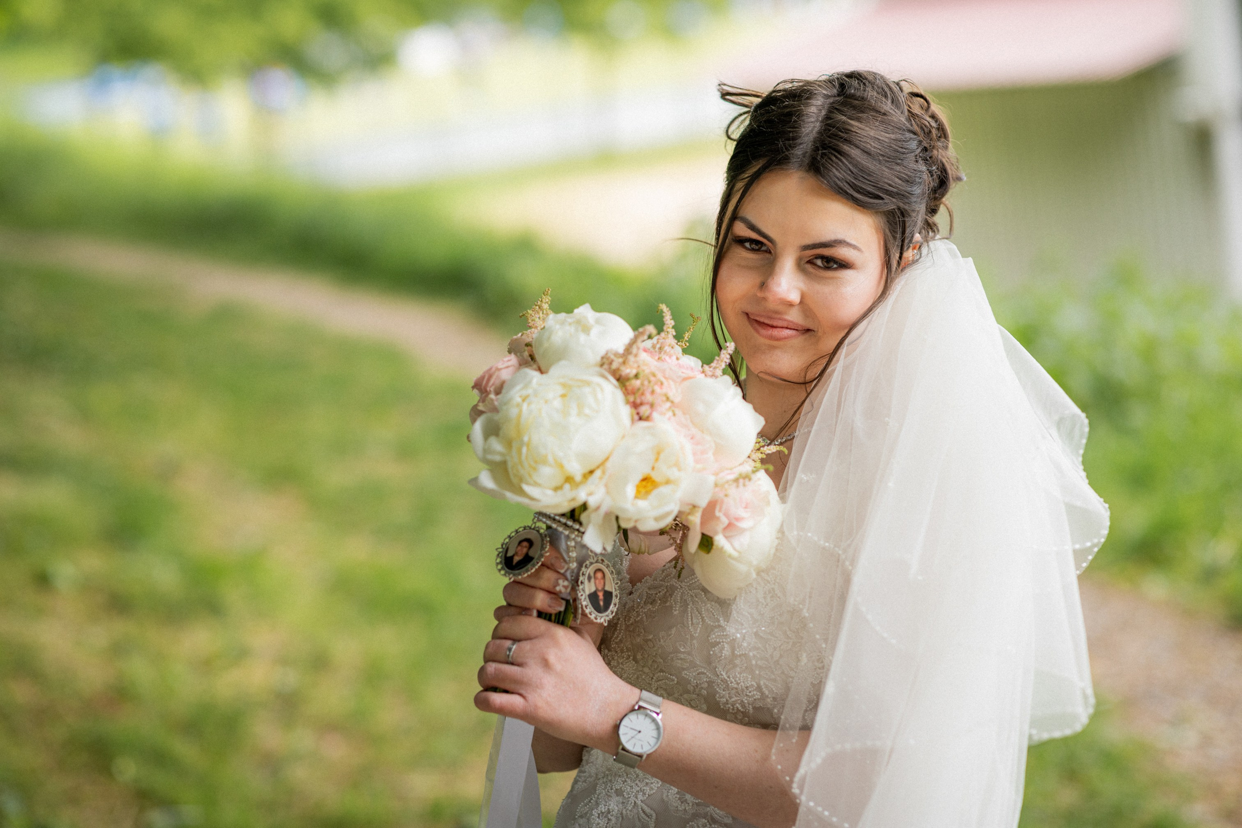 Kirchliche Trauung Salzkoten – Emotionale Hochzeitsfotos & Reportagen. Hochzeitsfotografin in Gütersloh | Authentische Hochzeitsreportagen | TK Photographie