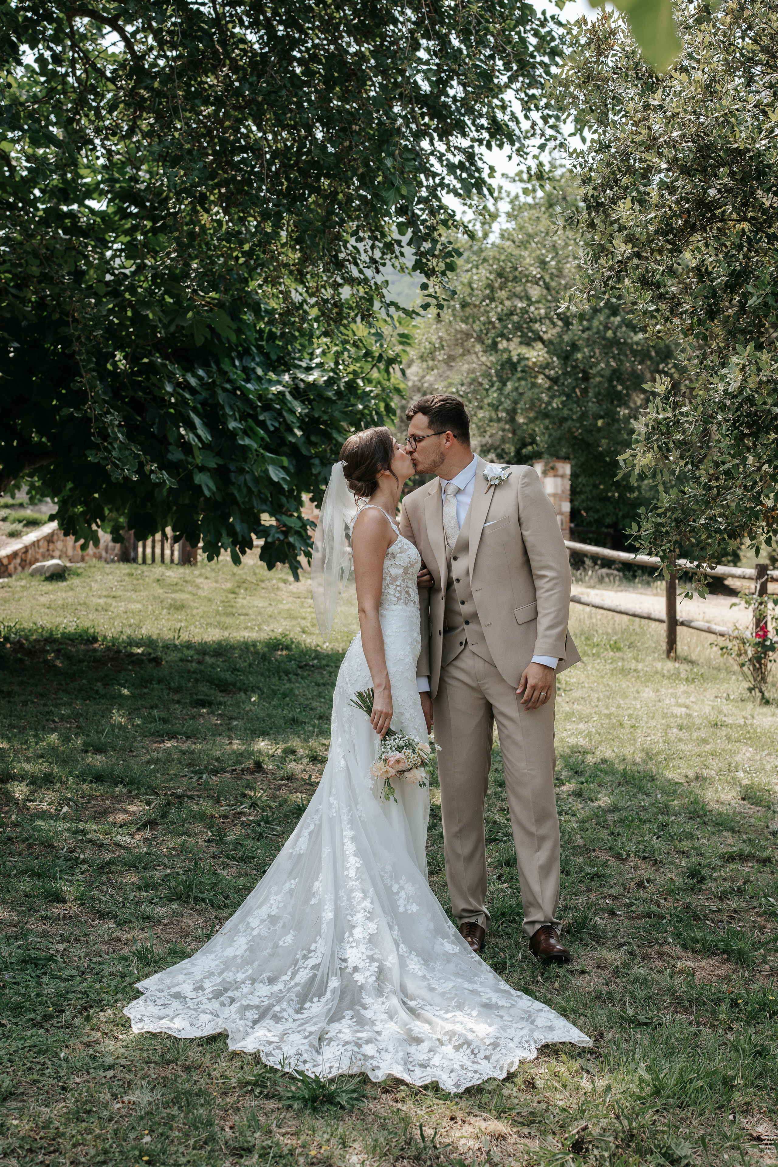 Hollie & Matt, 29/05/2026, Can Jaques. Fotógrafa de bodas en Girona, Costa Brava | Wedding Photographer Evgenia Gruntovaya