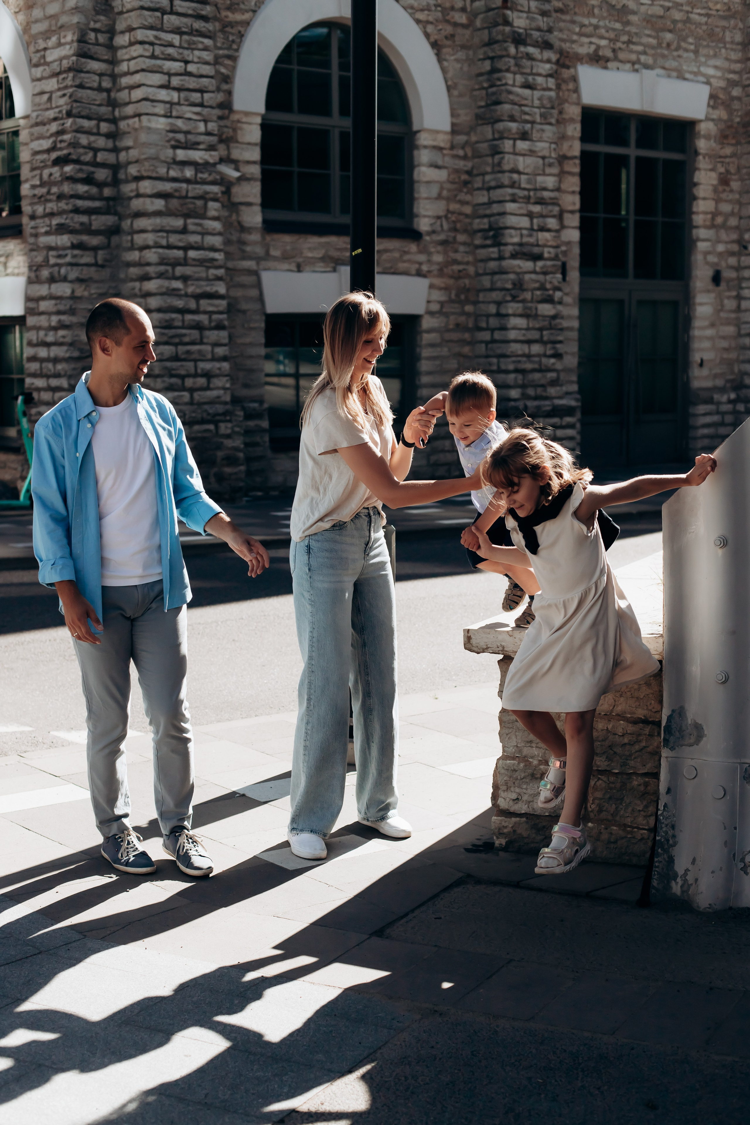 Наталья, Сергей, Полина и Тимур. Главная