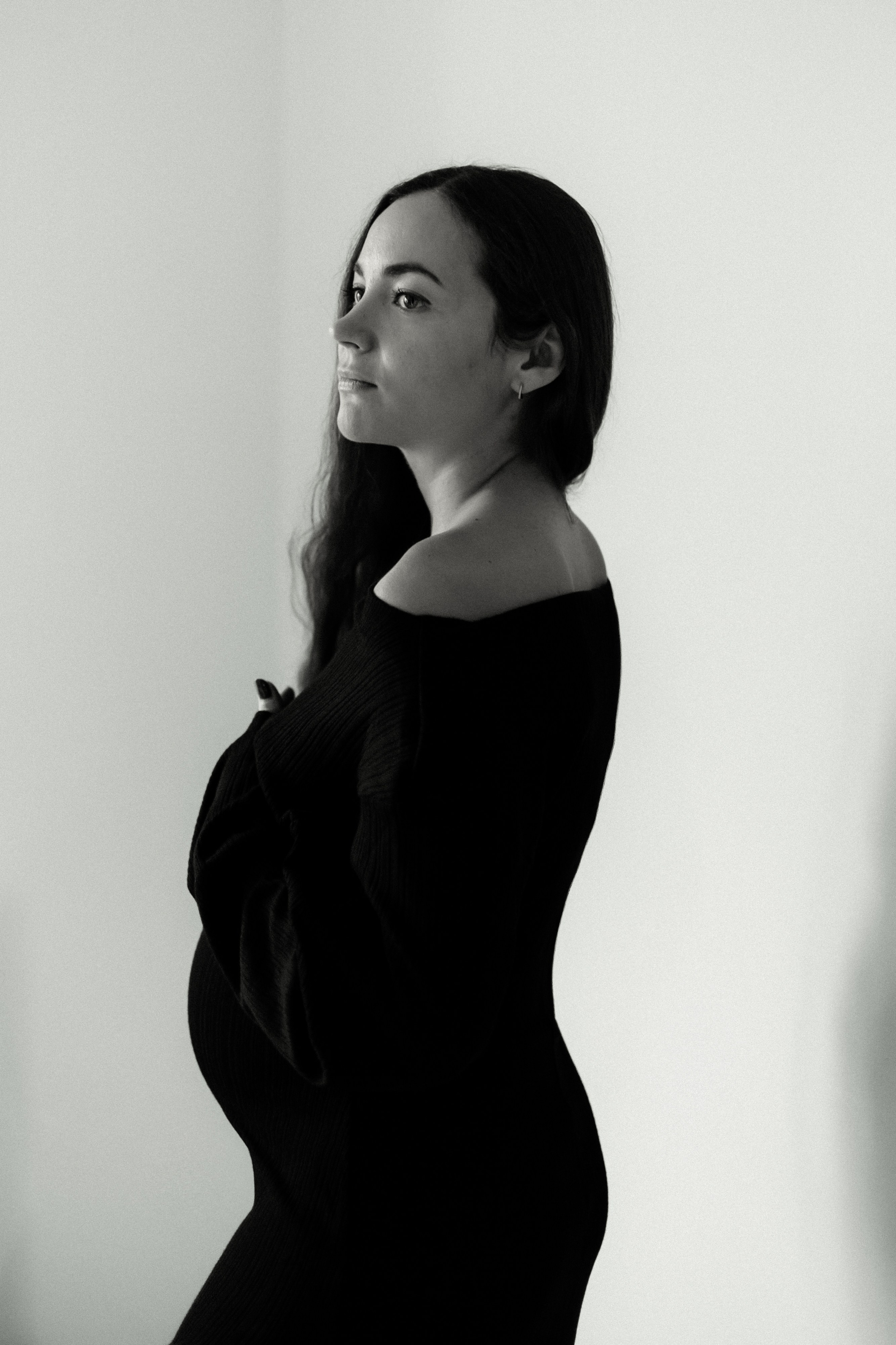 Pregnancy shooting at home. Elena Gorobets. Photographer in Zagreb