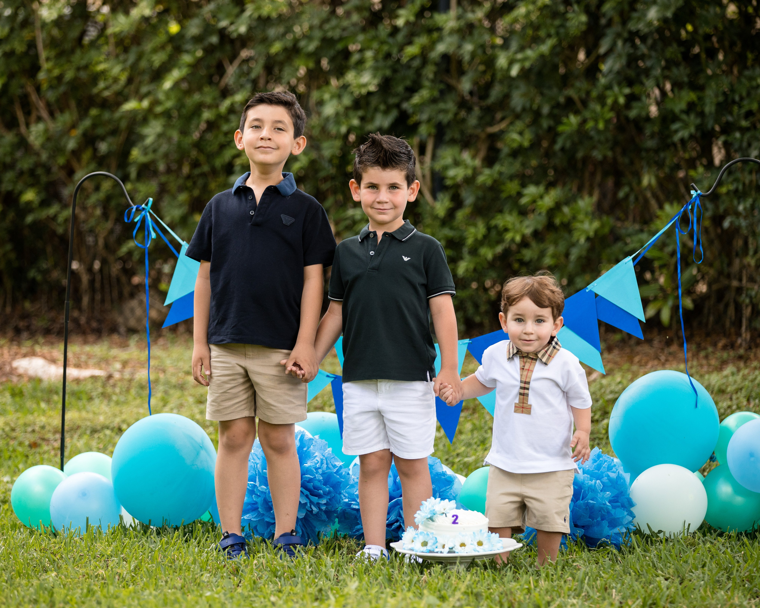 Smash cake photo session in Miami. Miami Family and Event Photographer