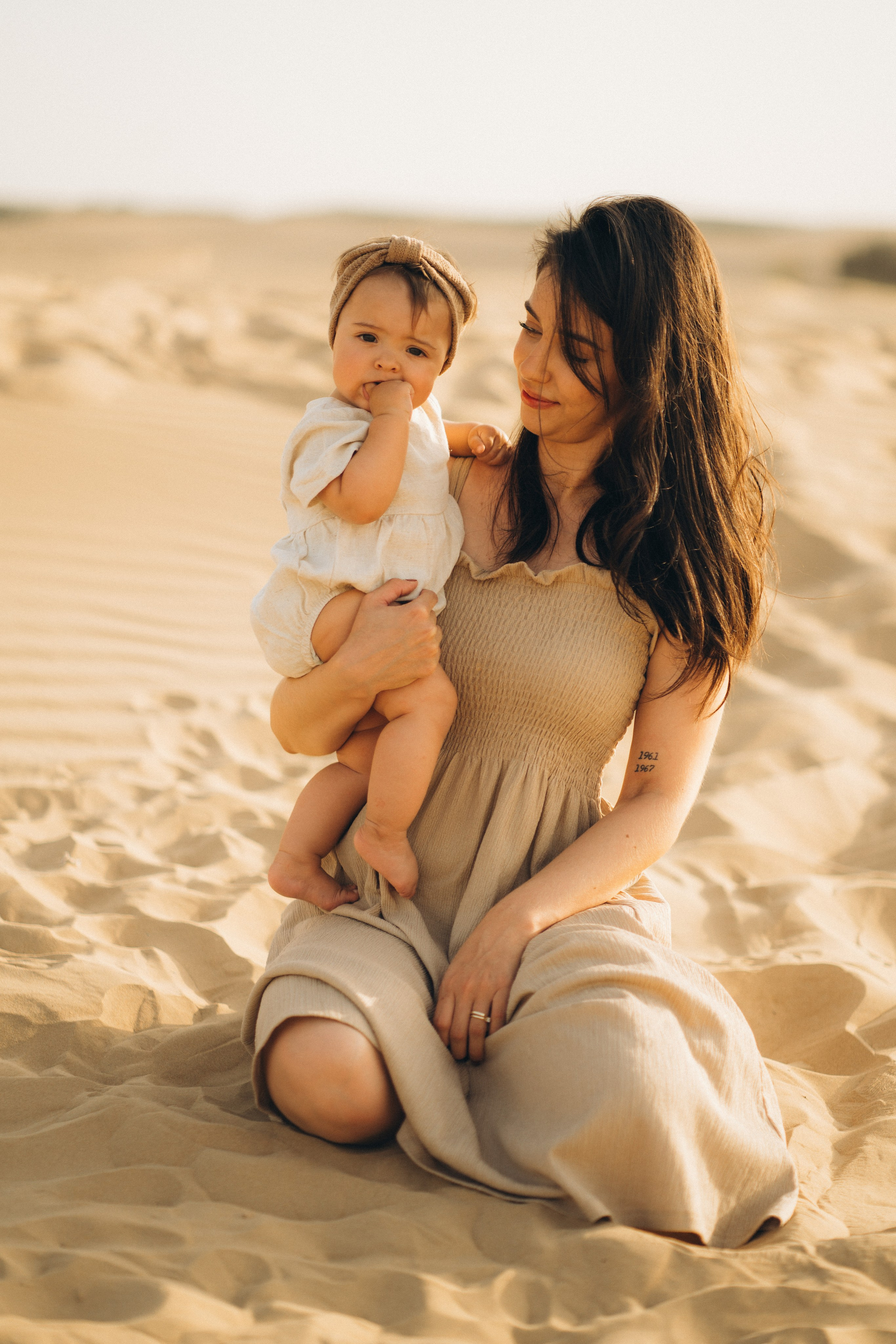 Sunset in the desert. Angela Iakovleva — Family Photographer in Dubai