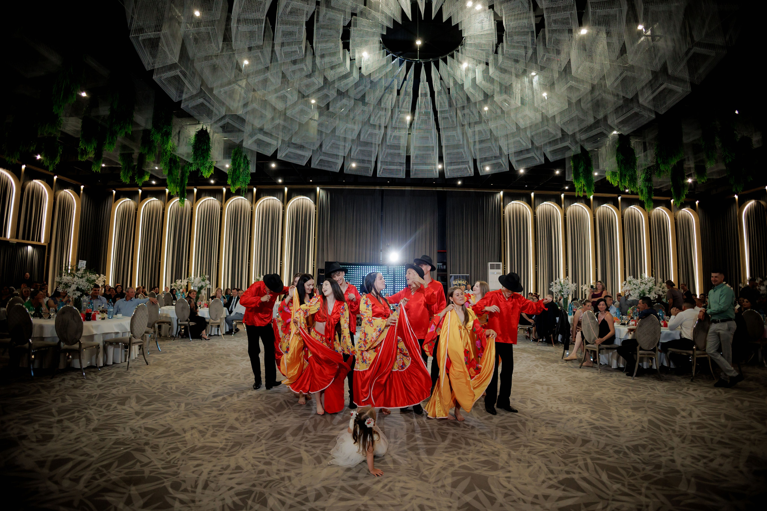 Nunta Nicoleta & Răzvan | Fotografie & Videografie Profesională. Servicii foto-video profesionale, pentru momente de neuitat