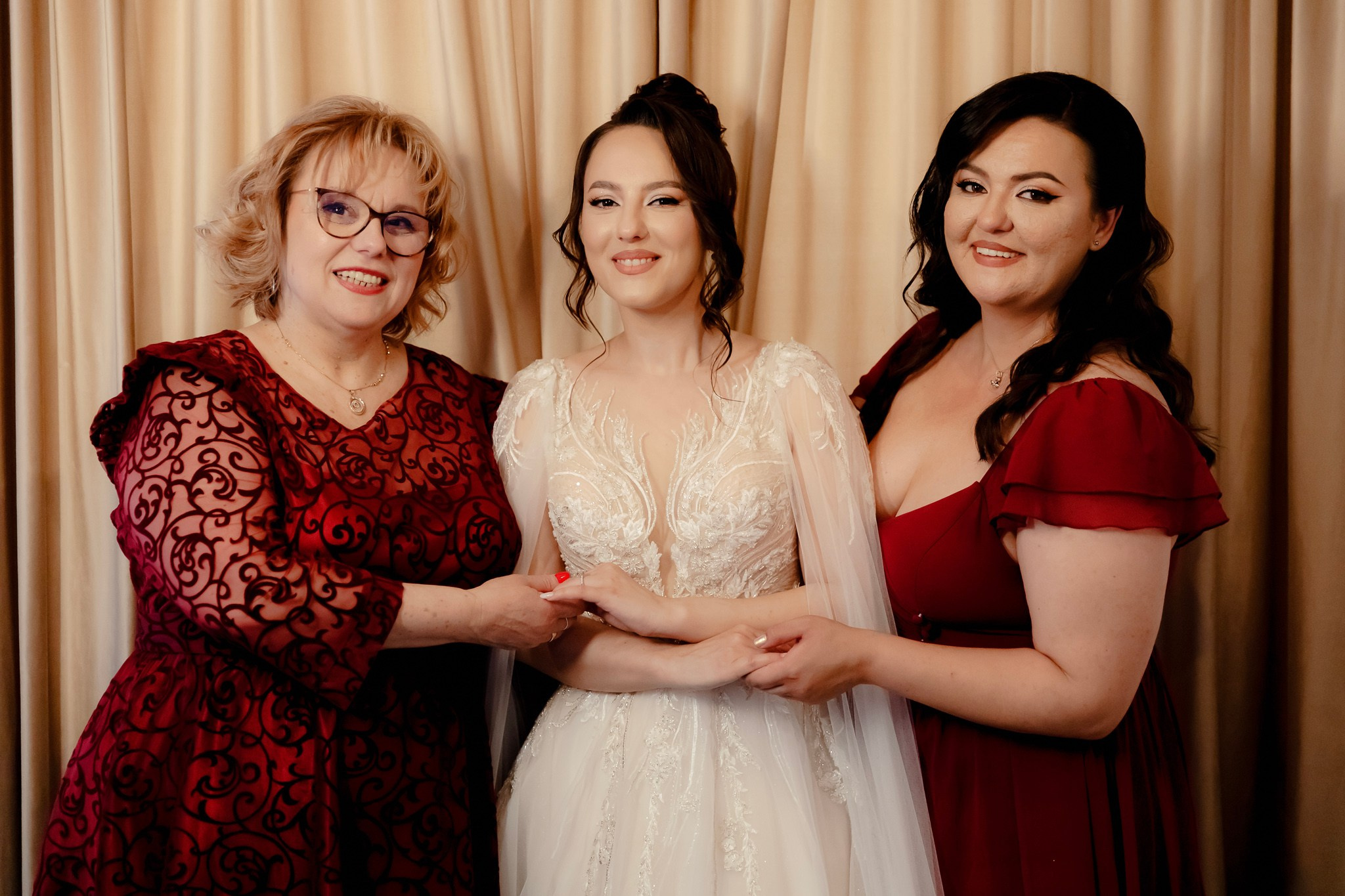 Ioana & Ionuț | Nuntă de poveste la Păstrăvăria Poiana din Mălini județul Suceava. Servicii foto-video profesionale, pentru momente de neuitat