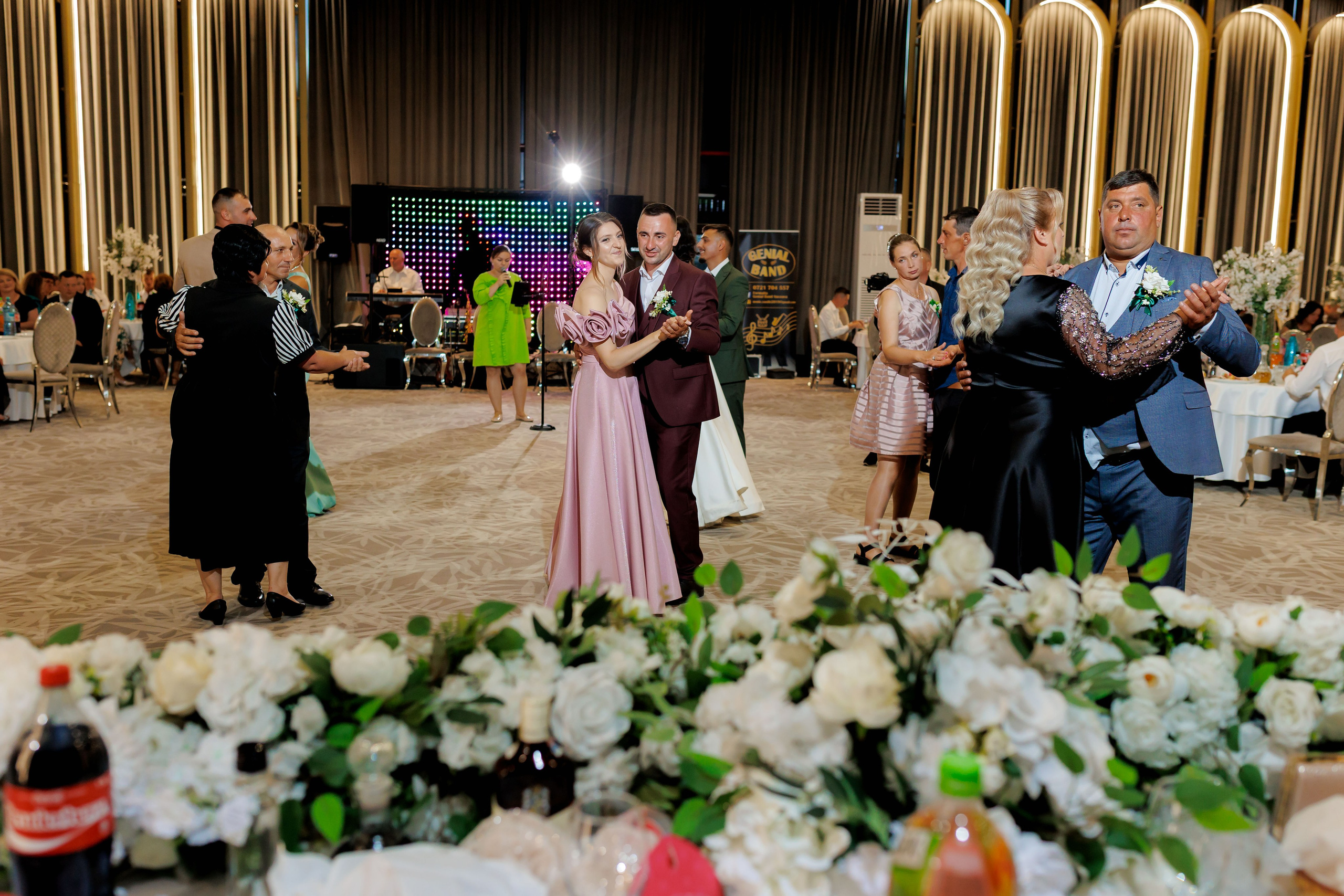 Nunta Nicoleta & Răzvan | Fotografie & Videografie Profesională. Servicii foto-video profesionale, pentru momente de neuitat