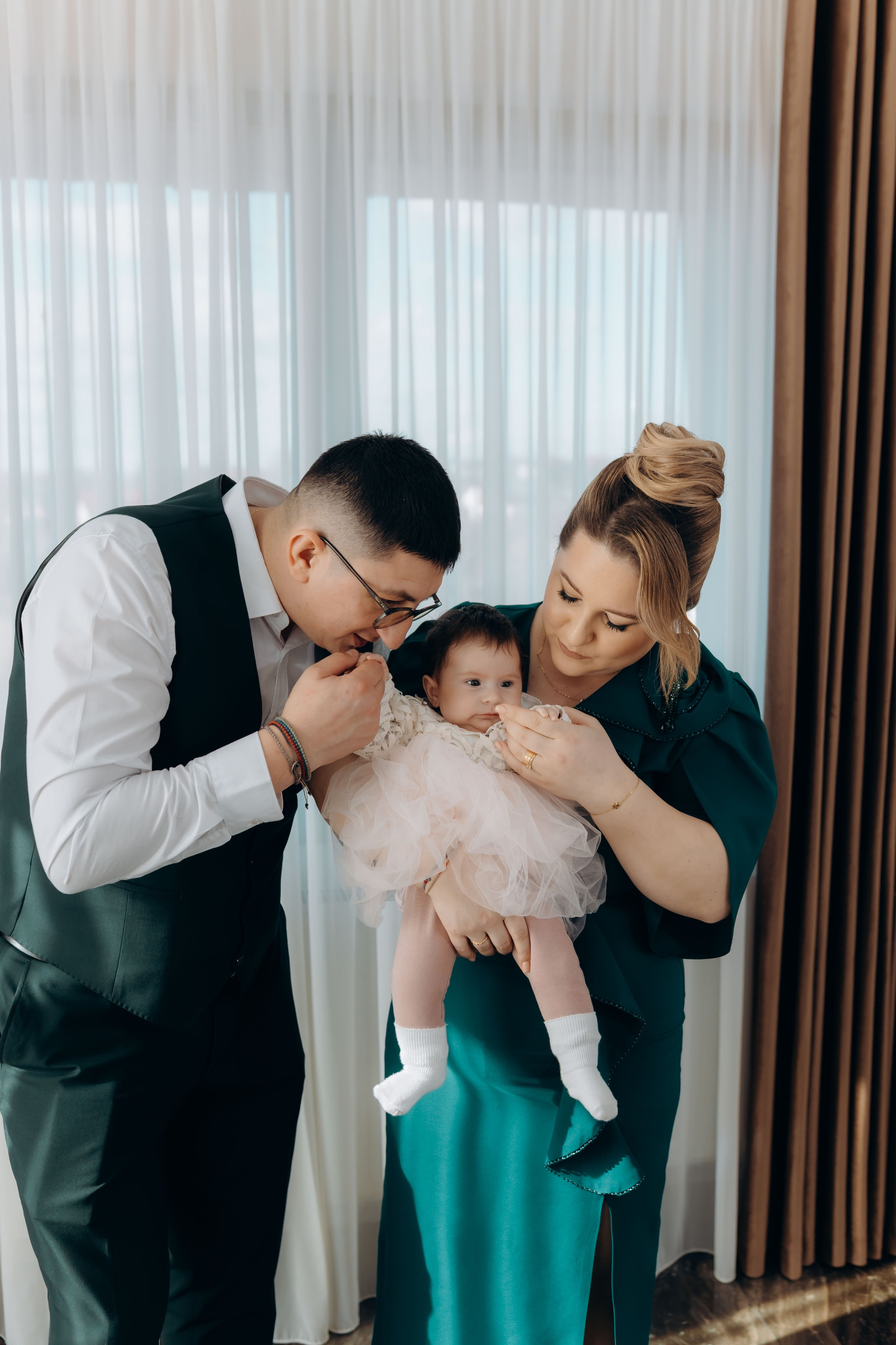 Povestea voastră, regizată de noi |Cristi Turculet Videograf Nuntă Suceava | wedding highlight. Servicii foto-video profesionale, pentru momente de neuitat