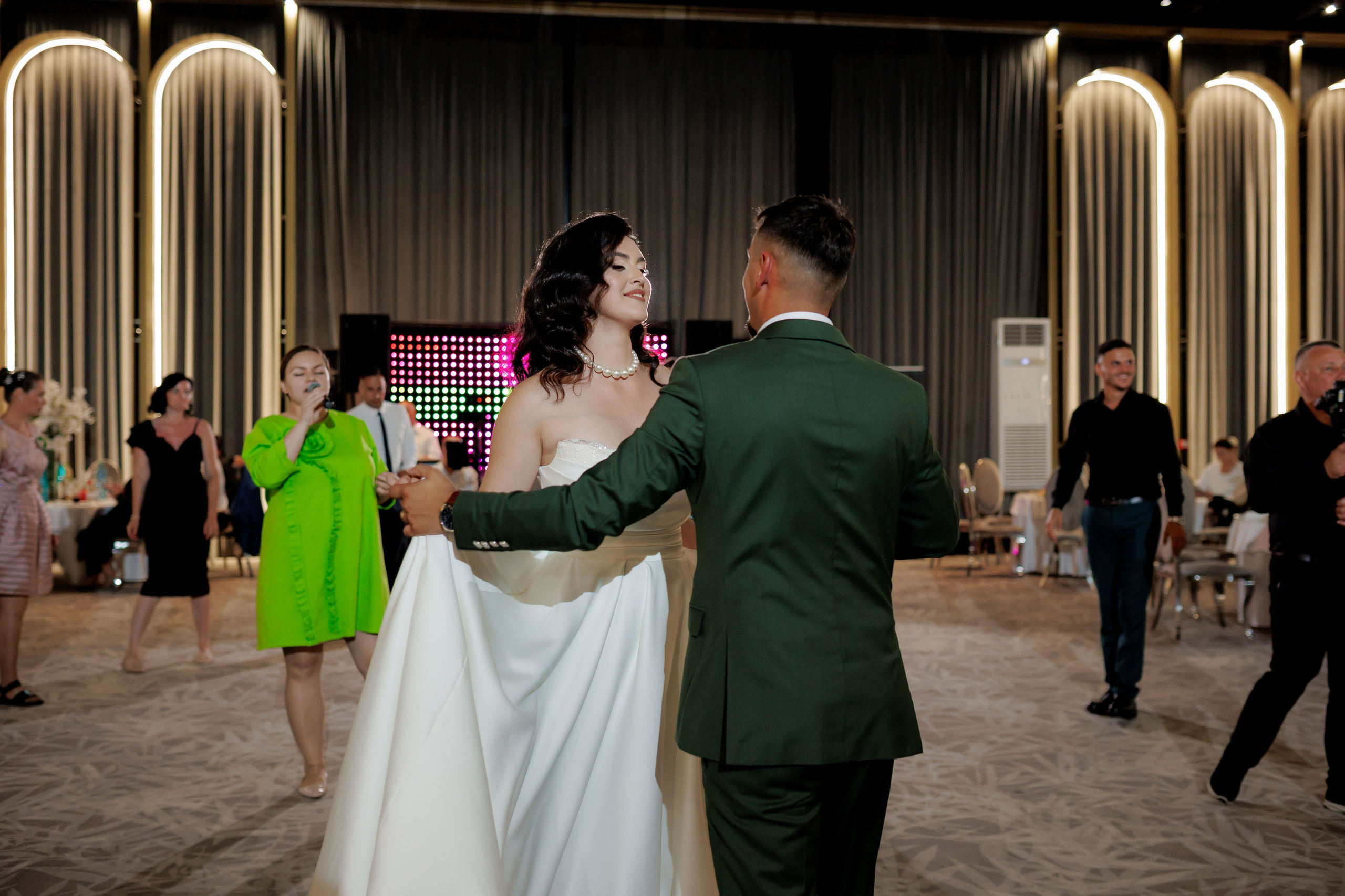 Nunta Nicoleta & Răzvan | Fotografie & Videografie Profesională. Servicii foto-video profesionale, pentru momente de neuitat