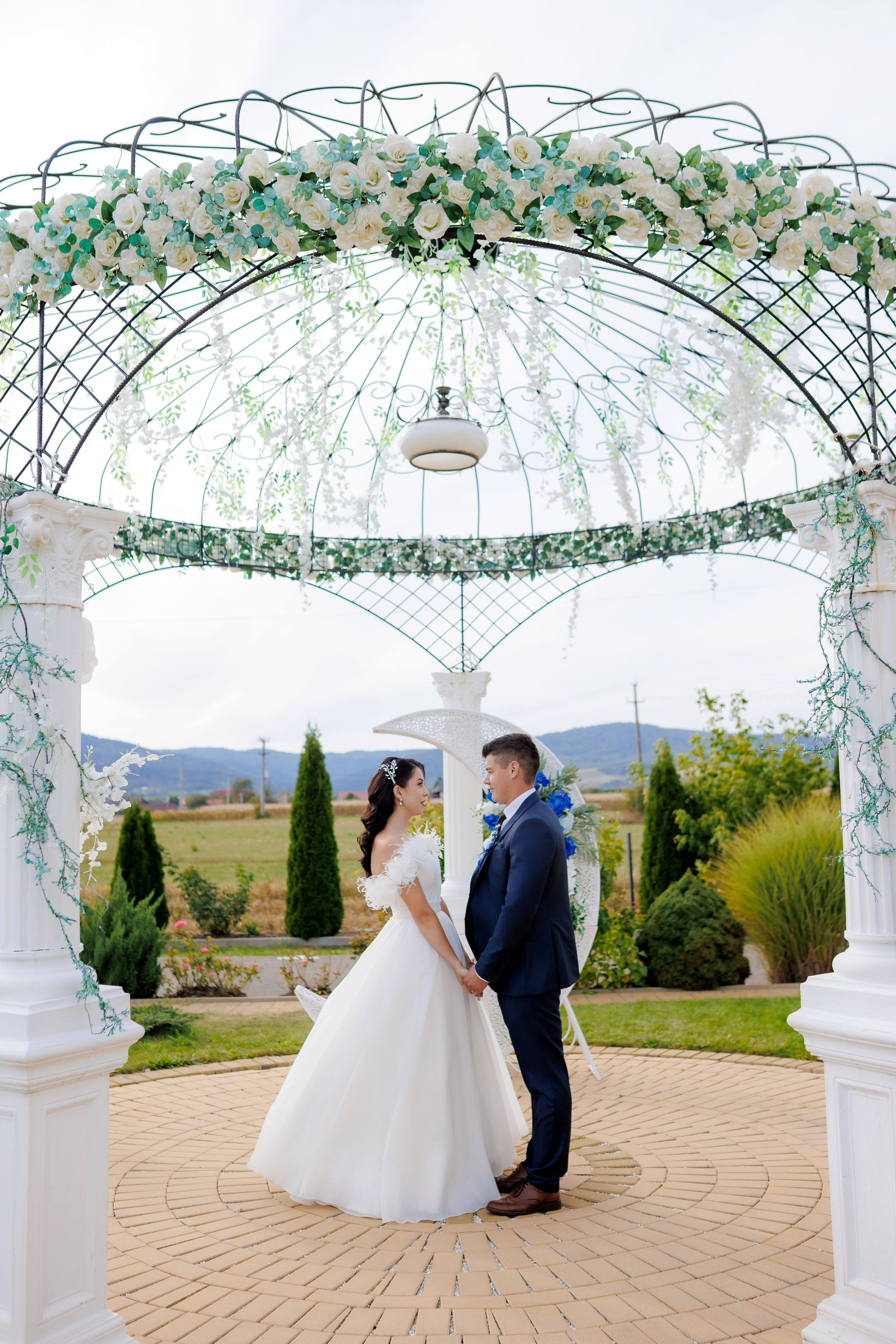 Loredana & Emilian – Ziua Nunții | Videografie - fotografie Botez Suceava, Iași, Botoșani. Servicii foto-video profesionale, pentru momente de neuitat