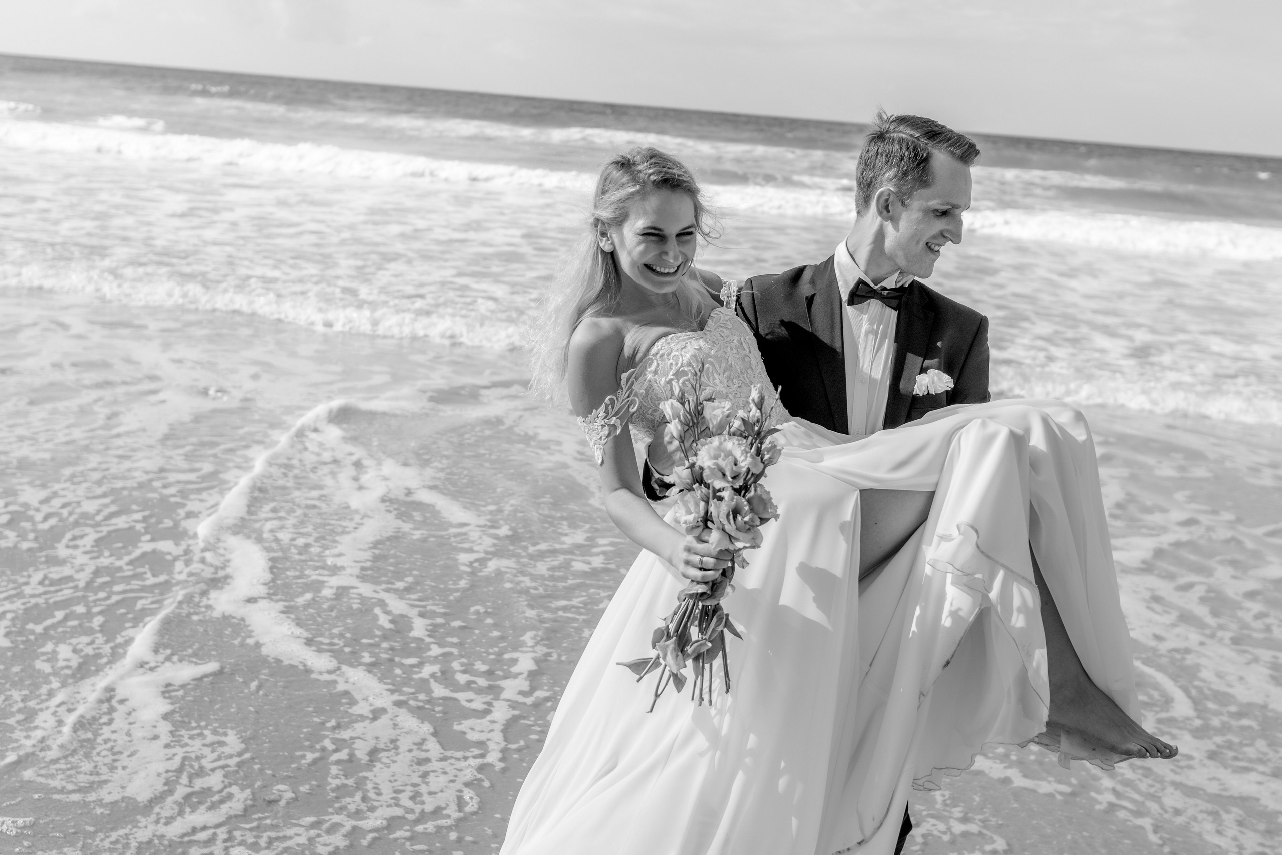 Церемония на пляже, Нерихус и Эгле. Фотограф в Португалии Полина Готовая