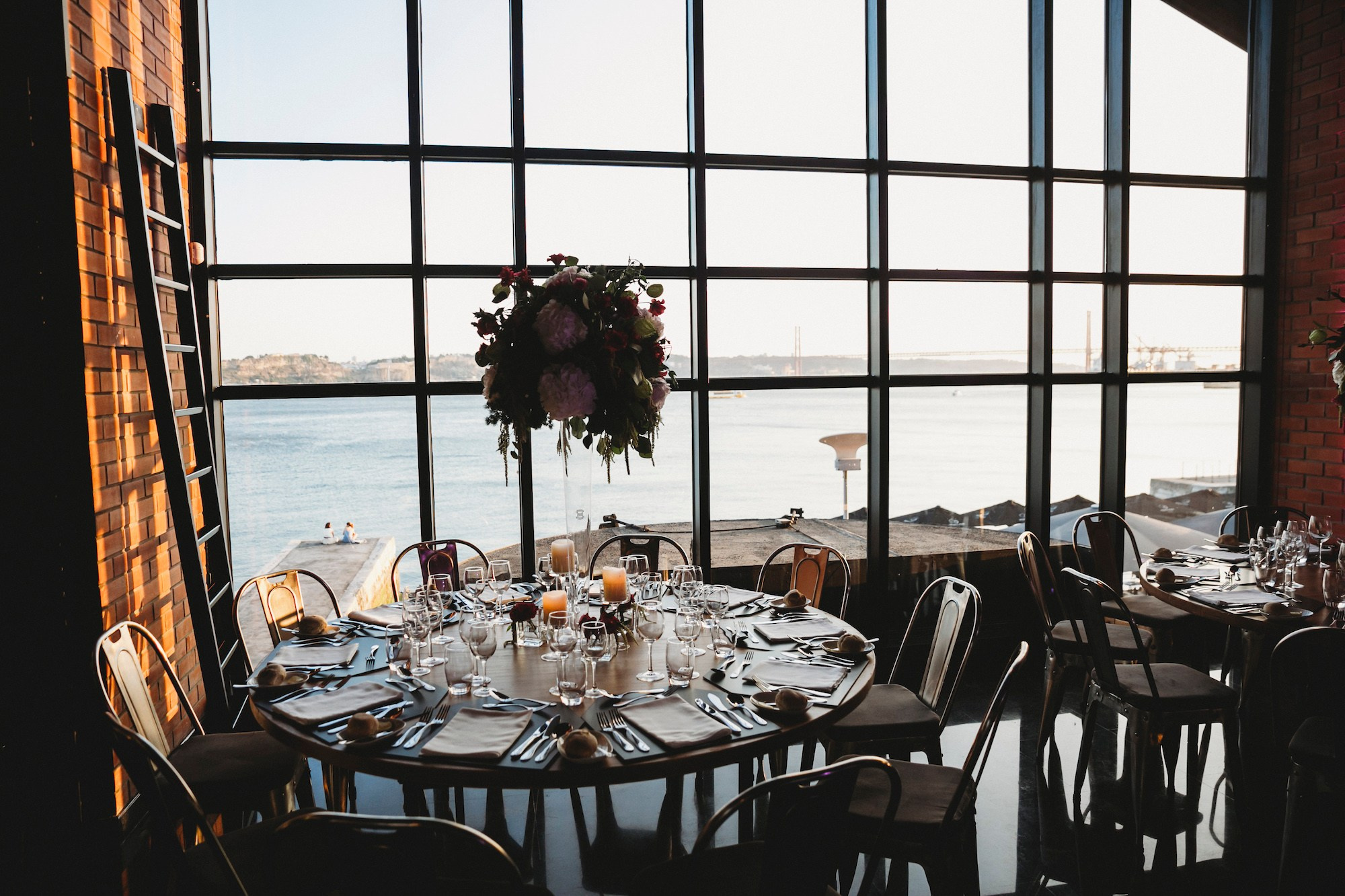 “32,40,16,45 — 39,21,37,9,24 Meet Me At The River Side”. Rui Mota Pinto Wedding Designer & Planner