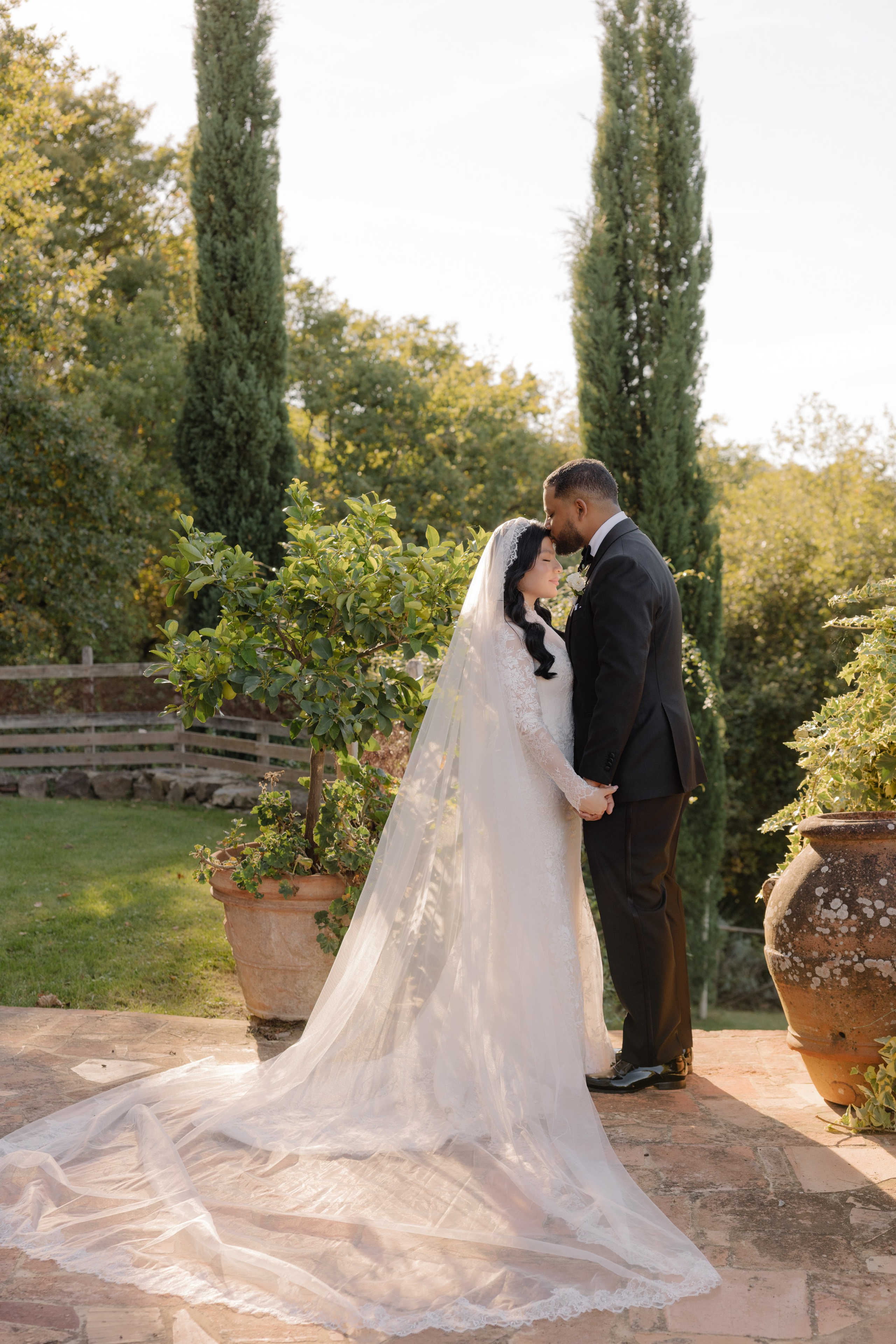 Mitcell&Melanie digital. Wedding photographer Italy