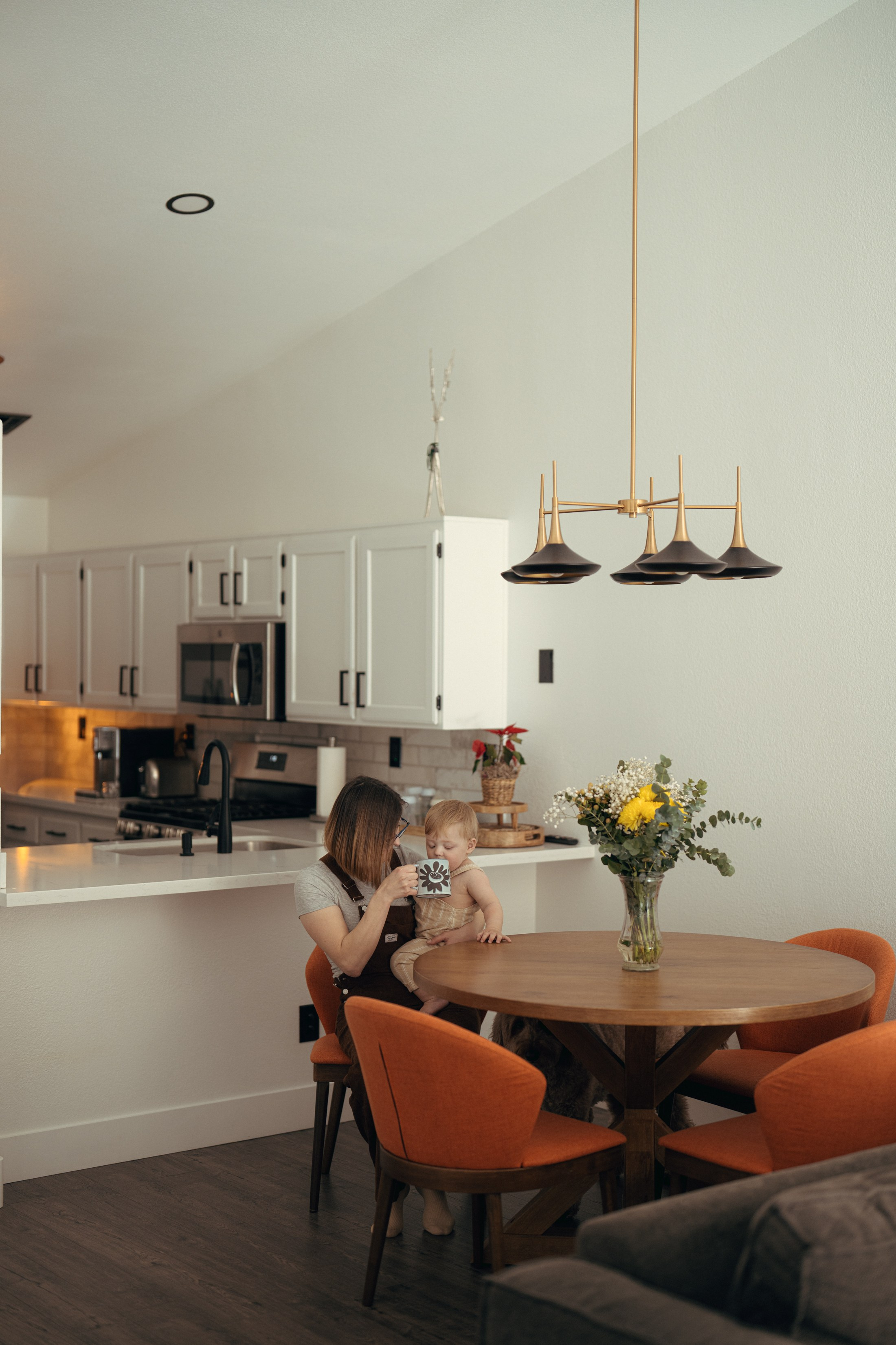 Liam Noah, Angela & Cooper. Wedding & elopement photographer Viktoriya Kravtsov. Las Vegas