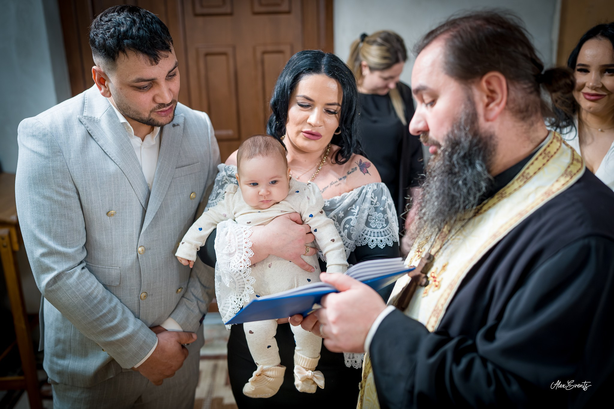 Fotograf Botez Roman Danemarca la biserica romaneasca din Agerbæk| Alex Events. AlexEvents Fotograf / Videograf de evenimente Danemarca DK Horsens, Arhus, Odense, Vejle.Nunta, botez, foto-studio
