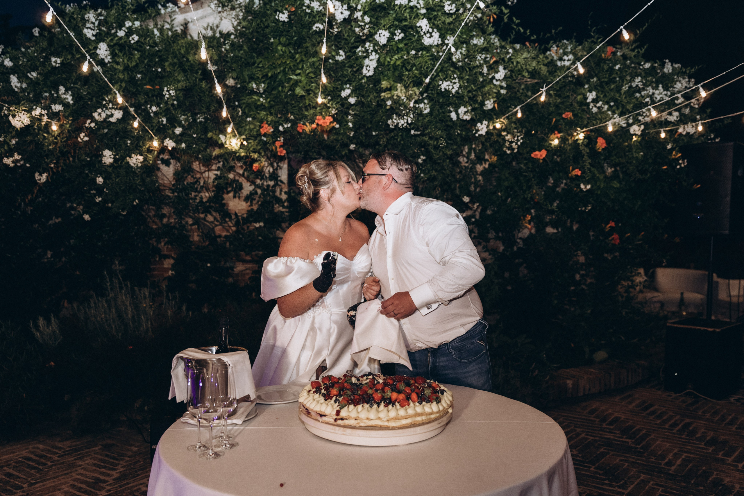 SARAH AND DEAN _VILLA TAMBOLINA. PHOTOGRAPHER IN ITALY