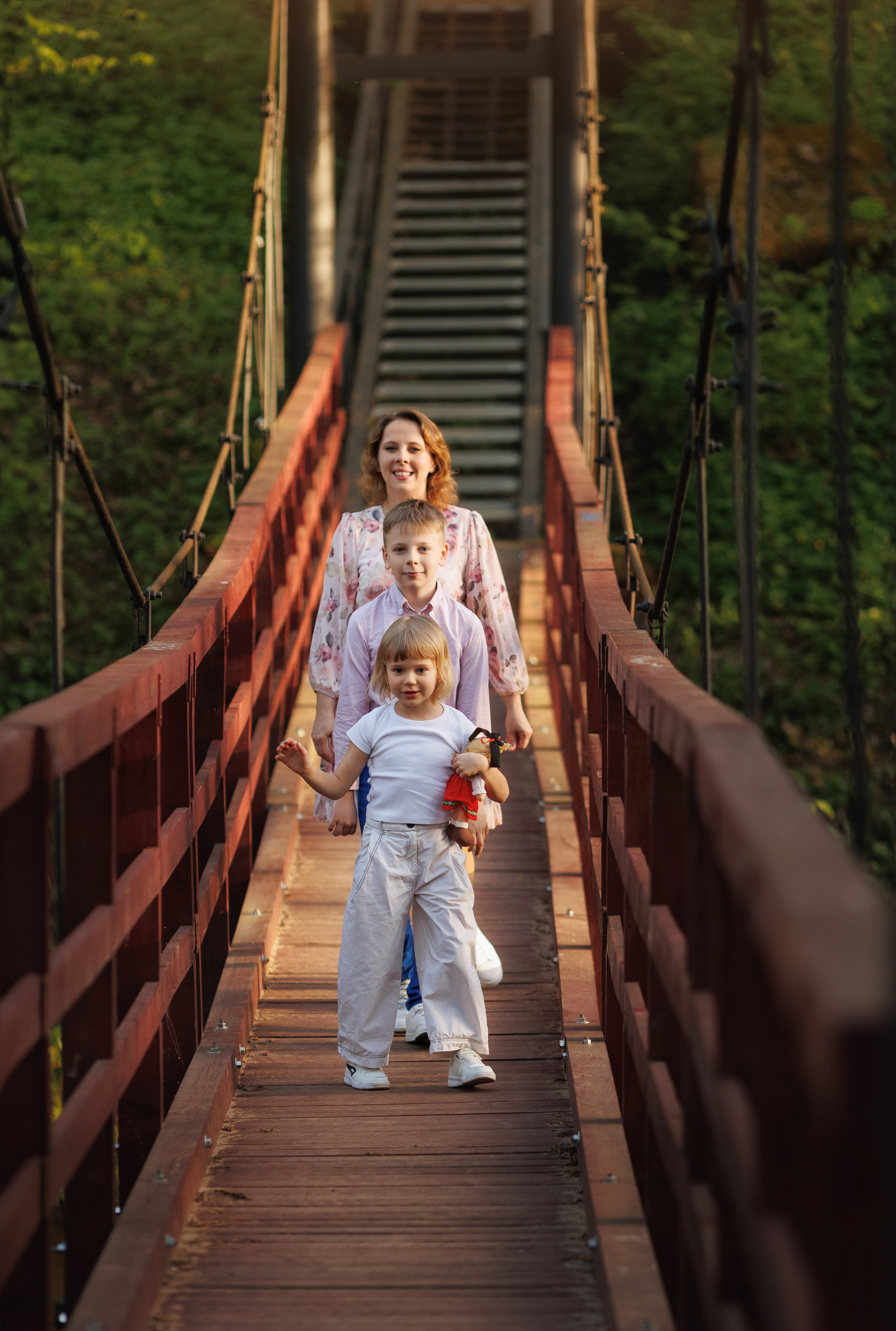 Рядом с мамой. Family photographer in Vilnuis Svetlana Naumova