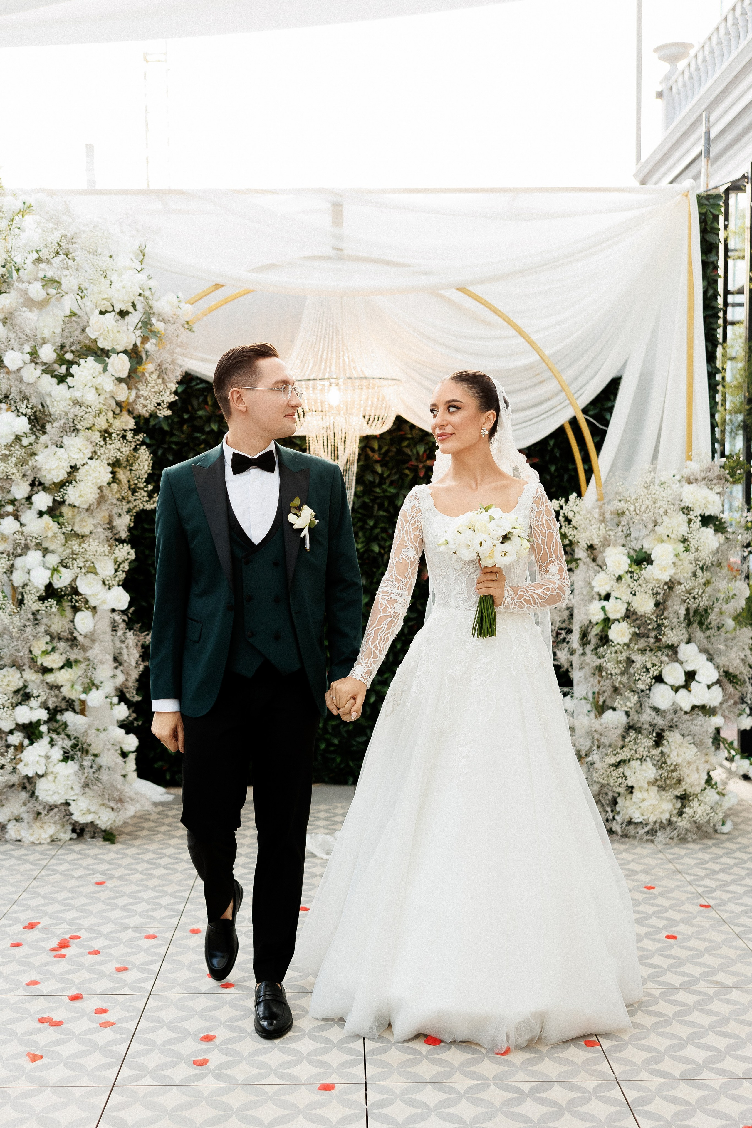 Serghei & Erica — Queen Residence. Servicii Foto și Video 067188353