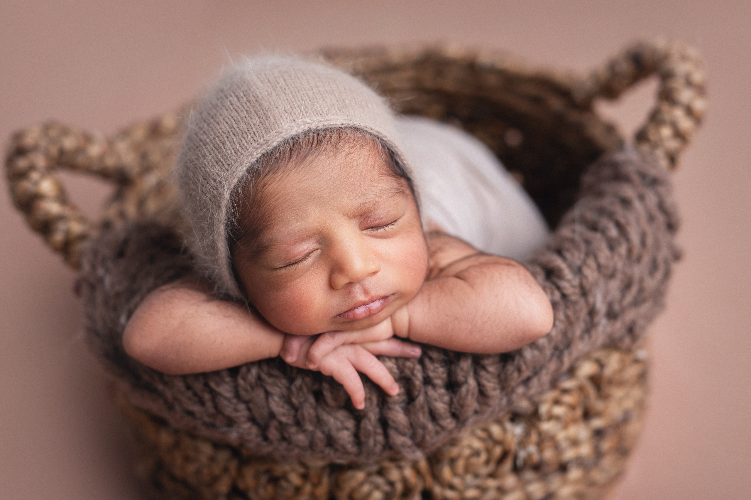 Nivaan 10 days. In-home newborn photography Raleigh & area Katya Kulikova
