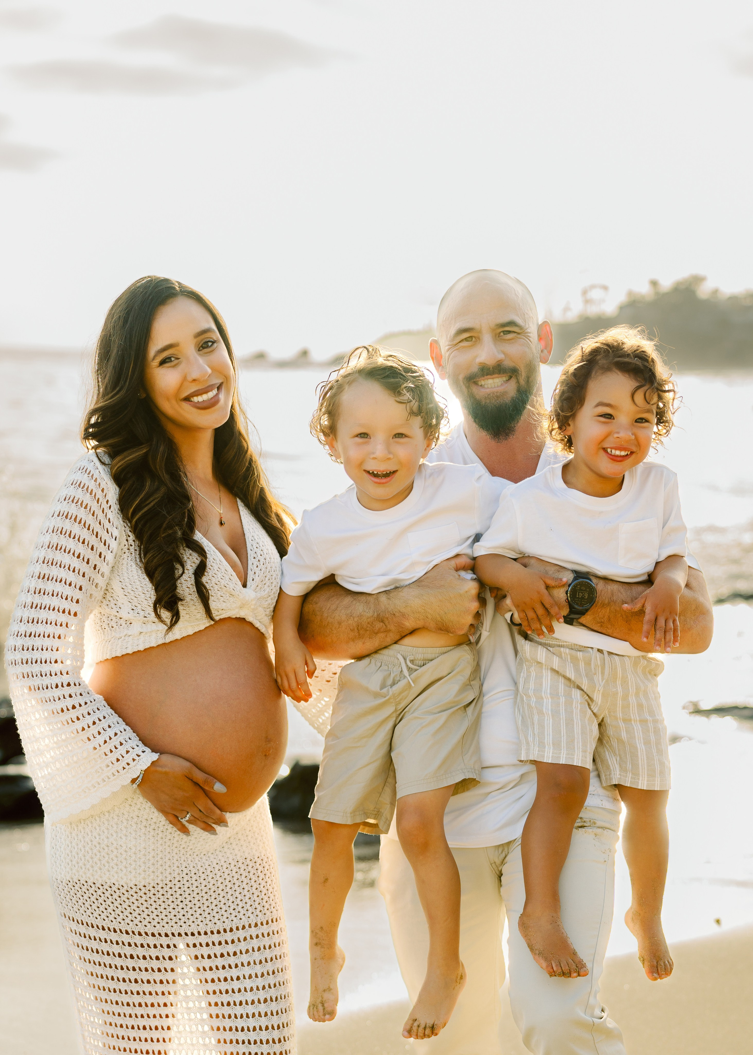 Maternity Photoshoot at Laguna Beach. Wedding Photography & Videography Team in California, Los Angeles, San Francisco, San Diego and Travel