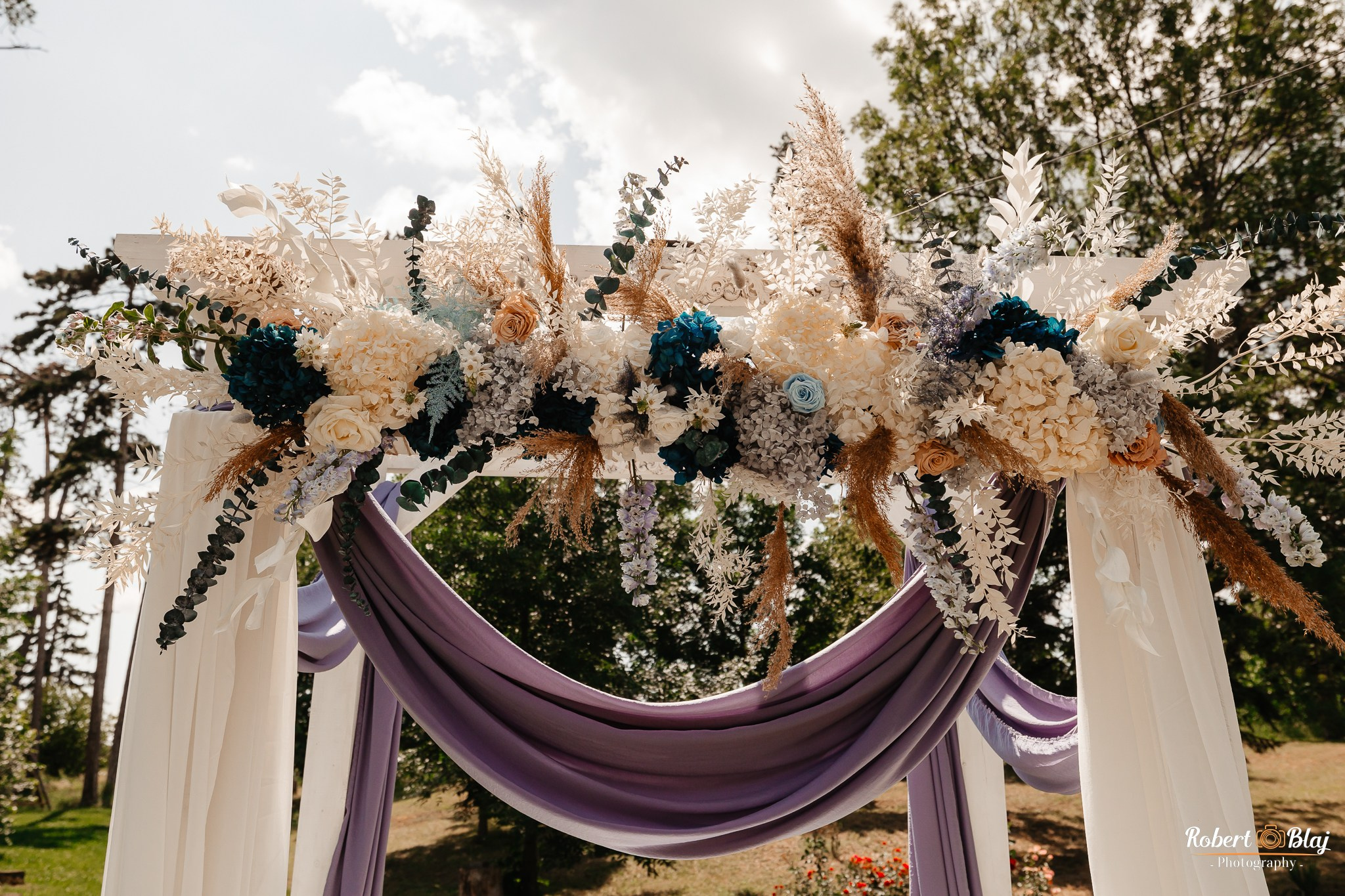 Gabriela & Codrin. Robert Blaj - Fotograf Nuntă Iași