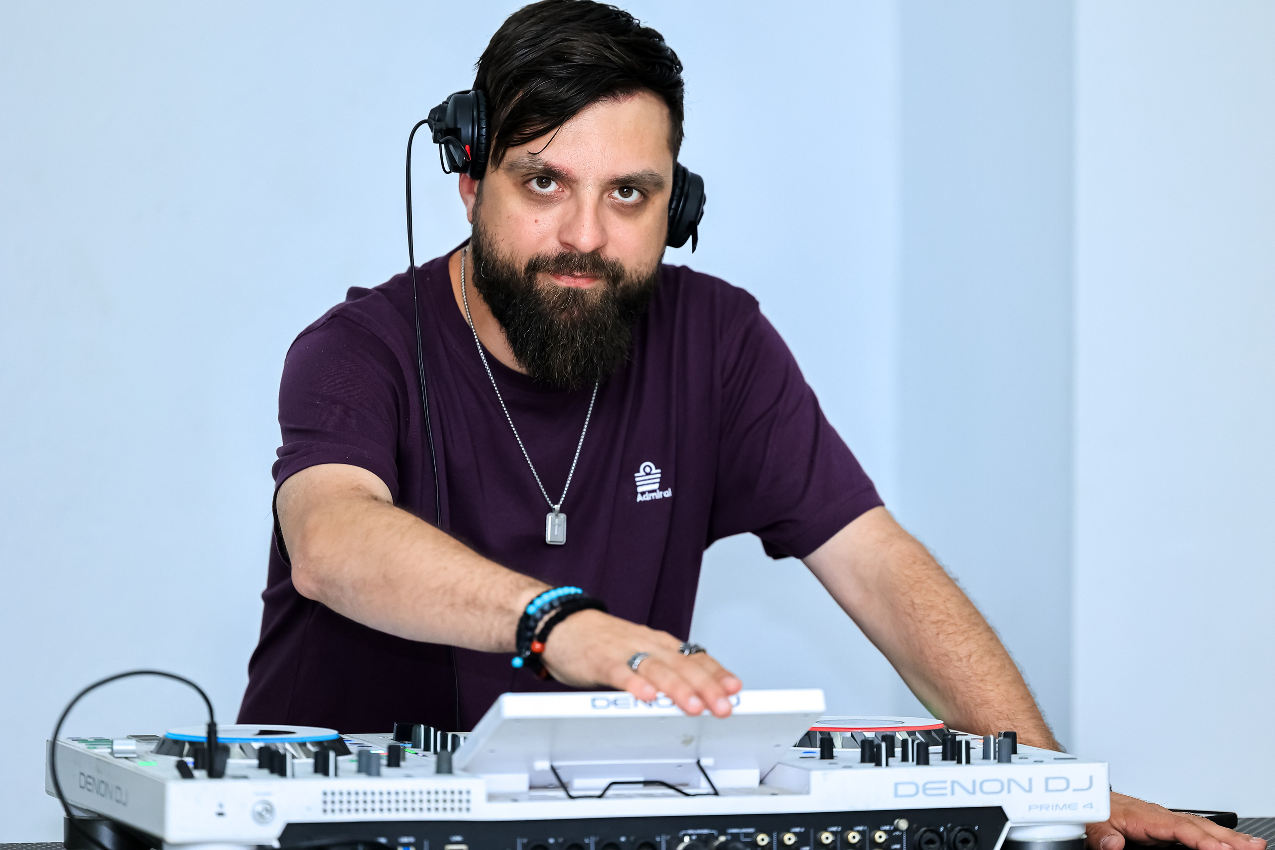 Iris Stefania. Moments By Gub