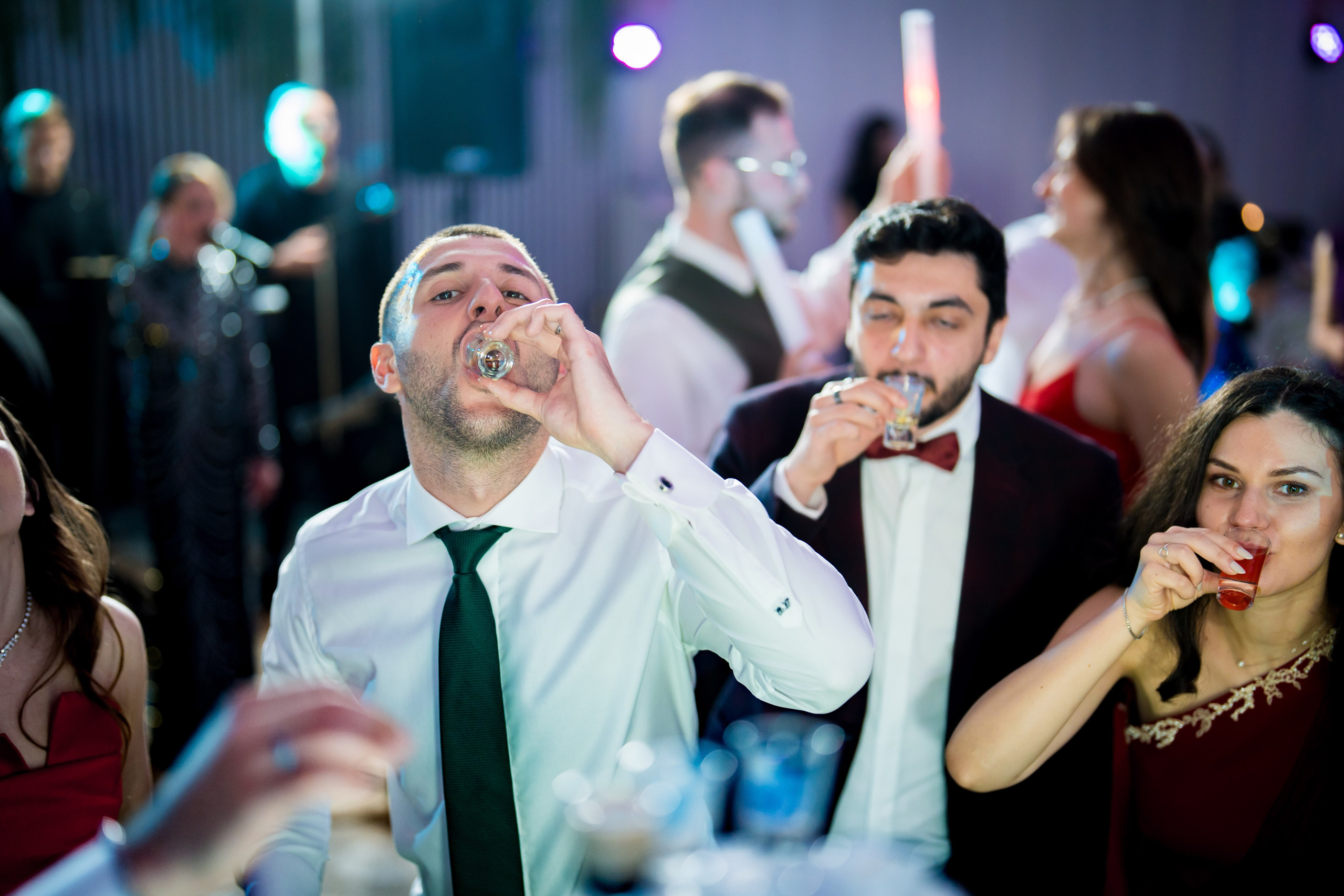 PARTY. Gabriel Florea — Fotograf nuntă București