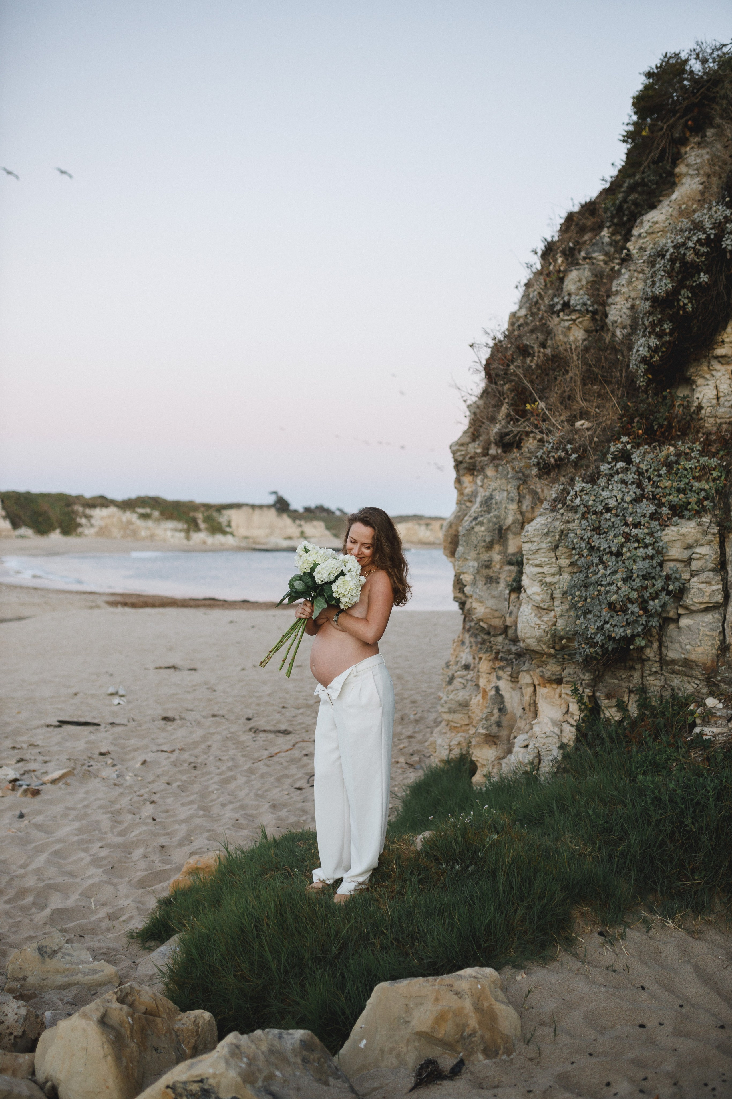 Four Miles Beach, Santa Cruz | Maternity Session. Maternity, newborn photographer in the Bay Area|Iryna Rakivnenko