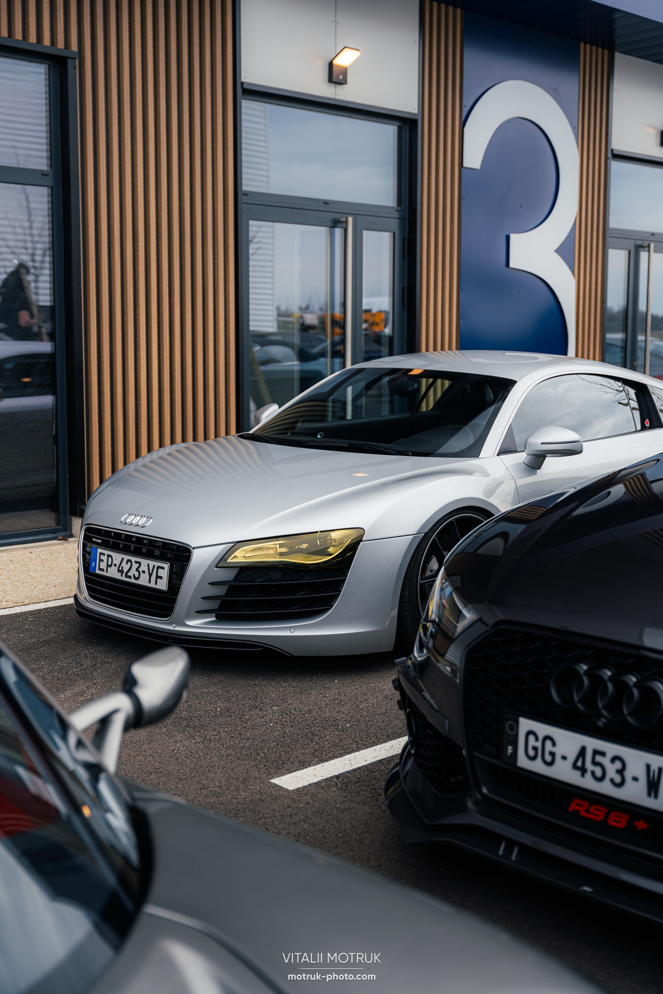 Cars and Coffee 9 mars — BEMA. Photographe de voitures à Paris — Vitalii Motruk