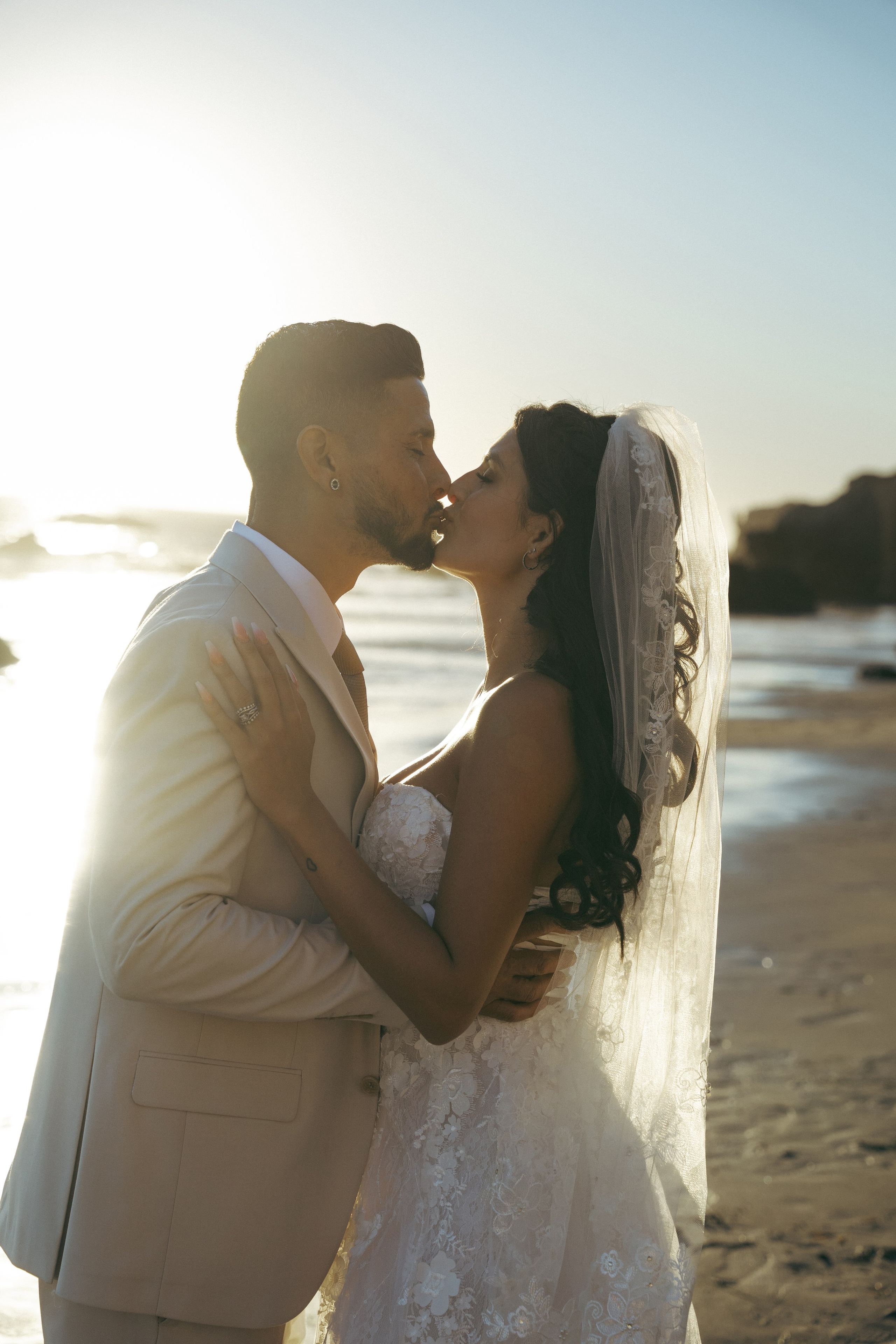 Love story photoshoot. Engagement photoshoot. Couple photoshoot. Malibu. Family photoshoot, Get away photoshoot in California. Beautiful love story photoshoot.