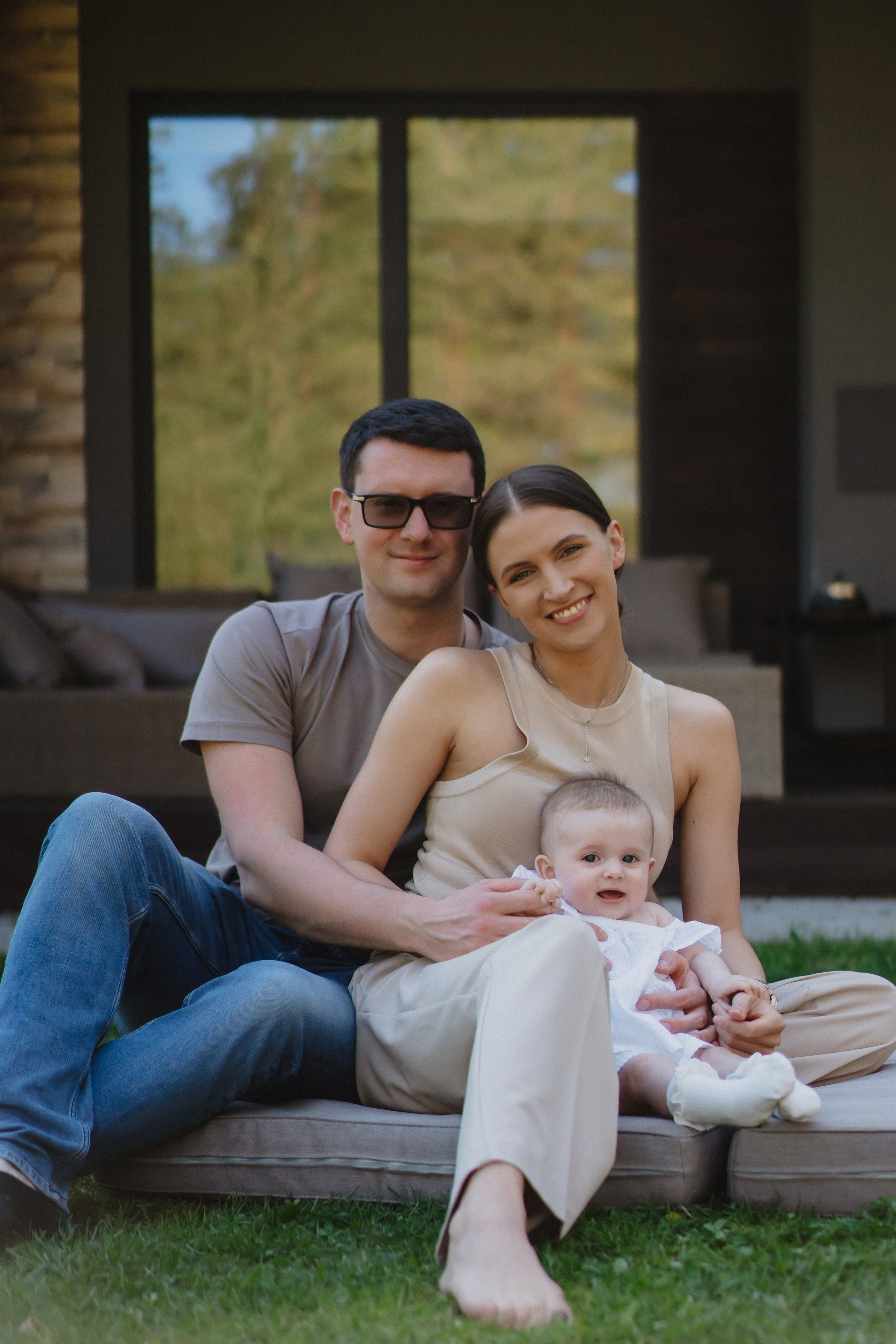 Family photoshoot. Portrait, lookbook and family photographer in Riga, LATVIA