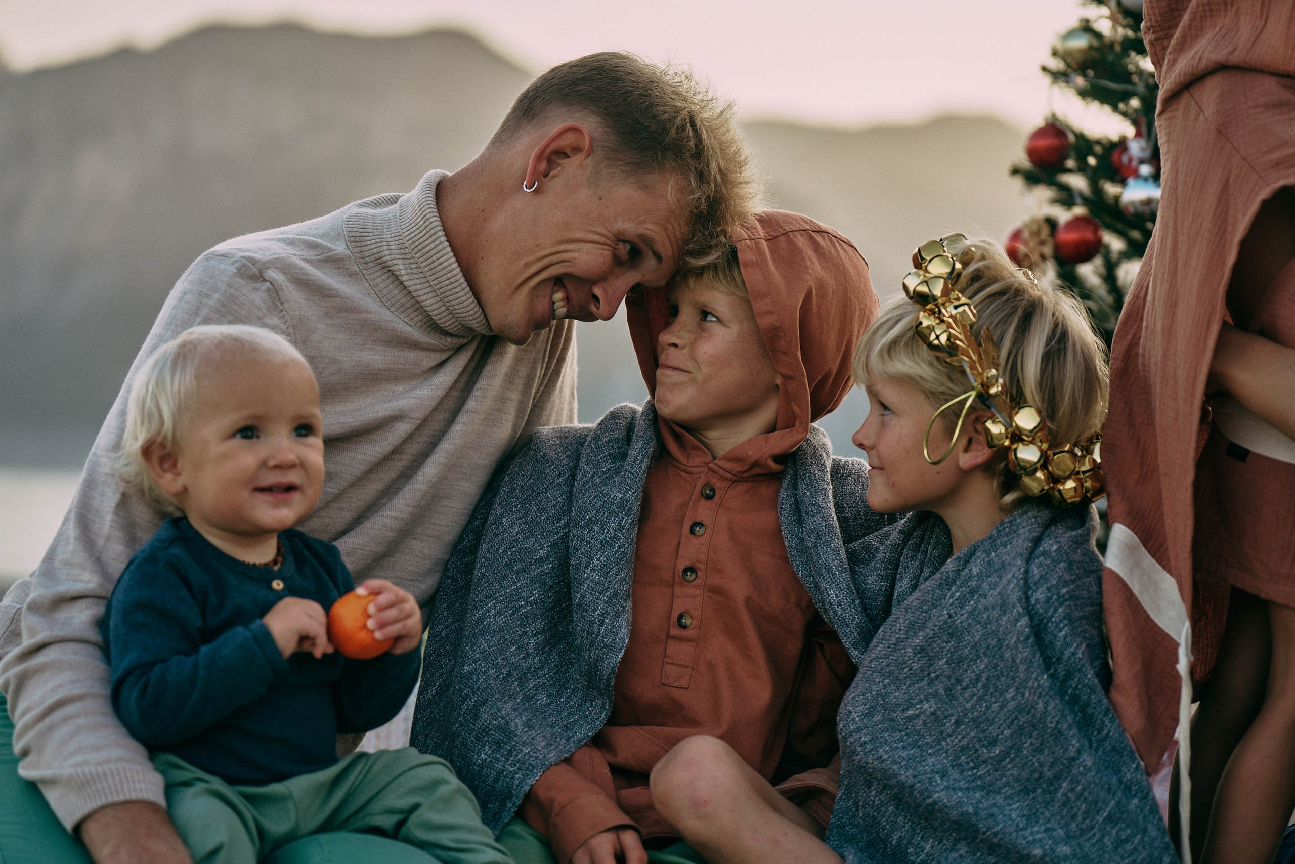 Holiday Beach Family Session in San Francisco & Pacifica — Candid Lifestyle Photography for a Family of Six. Bay Area Life | Event, Wedding & Commercial Photography Agency