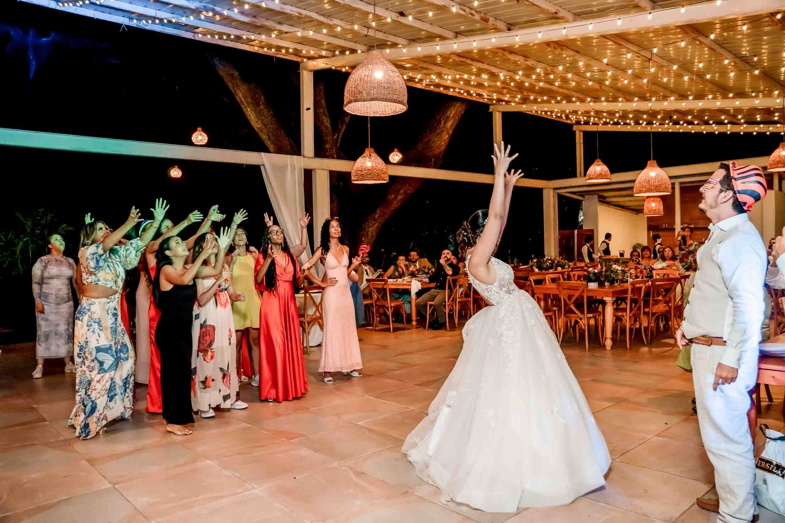 Boda en Cali. Hacienda Entre Rios - Daniela & Rodrigo. Karen Ortiz Photography / Fotógrafo profesional en Cali - Colombia