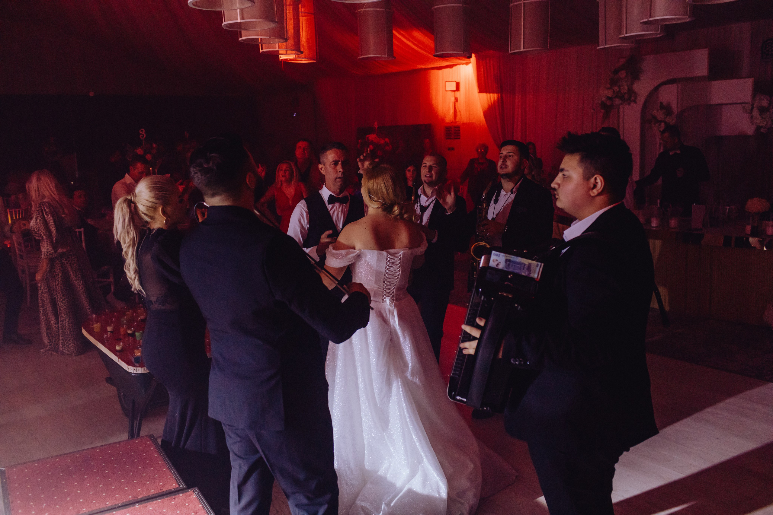 Alexandru & Maria. Wedding & couple photographer from Romania Rut Vetan