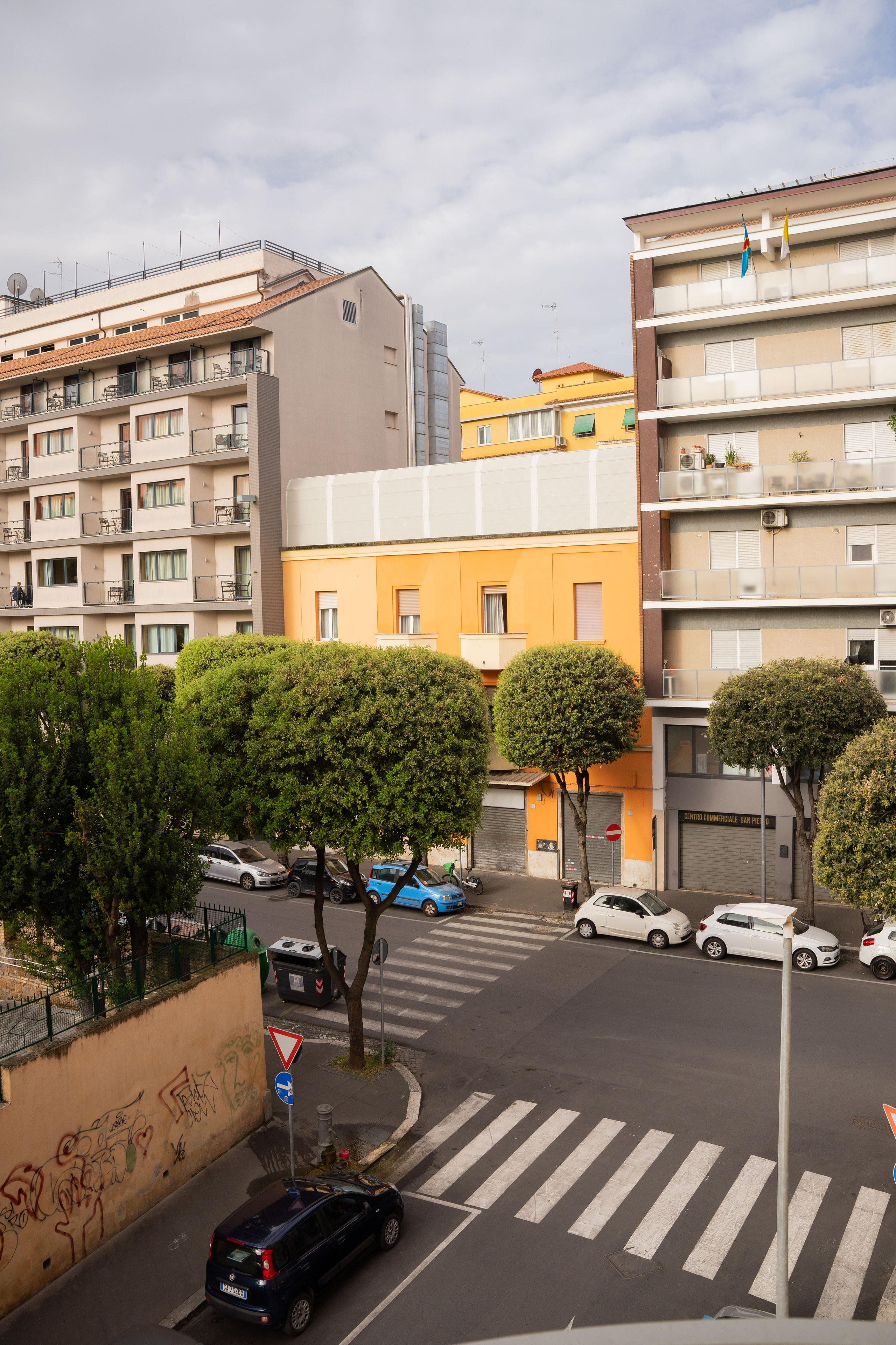 Rome Airbnb. Hotel and travel photographer