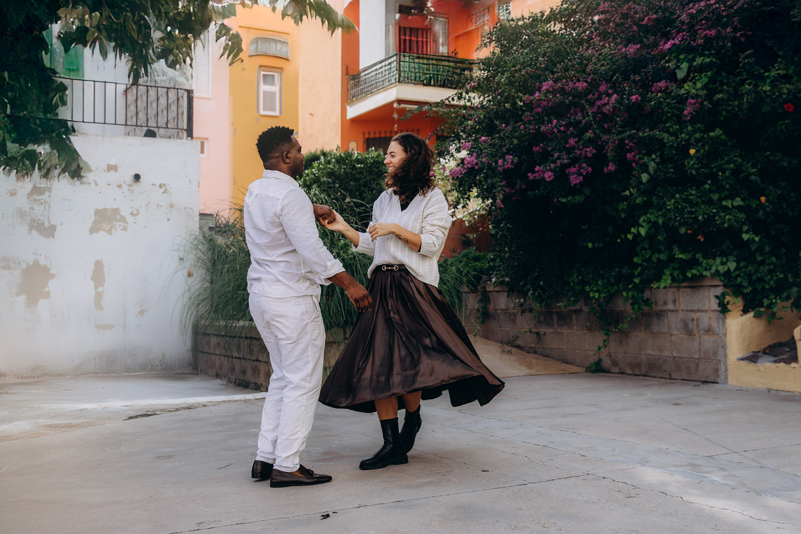 Love Story Photography by Julia Gnatenko | Romantic Photoshoots in Valencia, Alicante, Barcelona, Spain. Julia Gnatenko — Photographer Valencia, Alicante, Barcelona, Spain, Europe