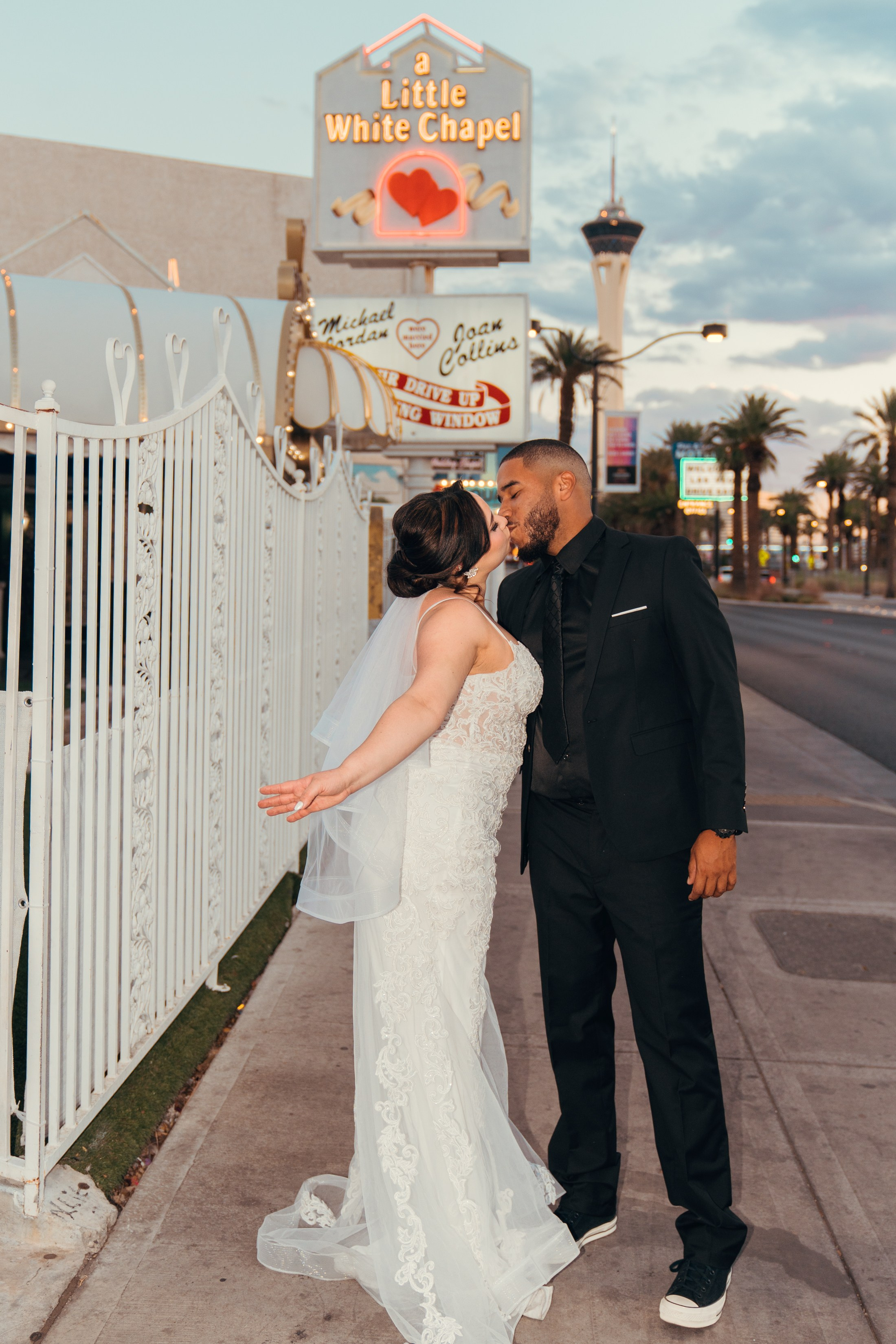 Diannel&David. Wedding & elopement photographer Viktoriya Kravtsov. Las Vegas