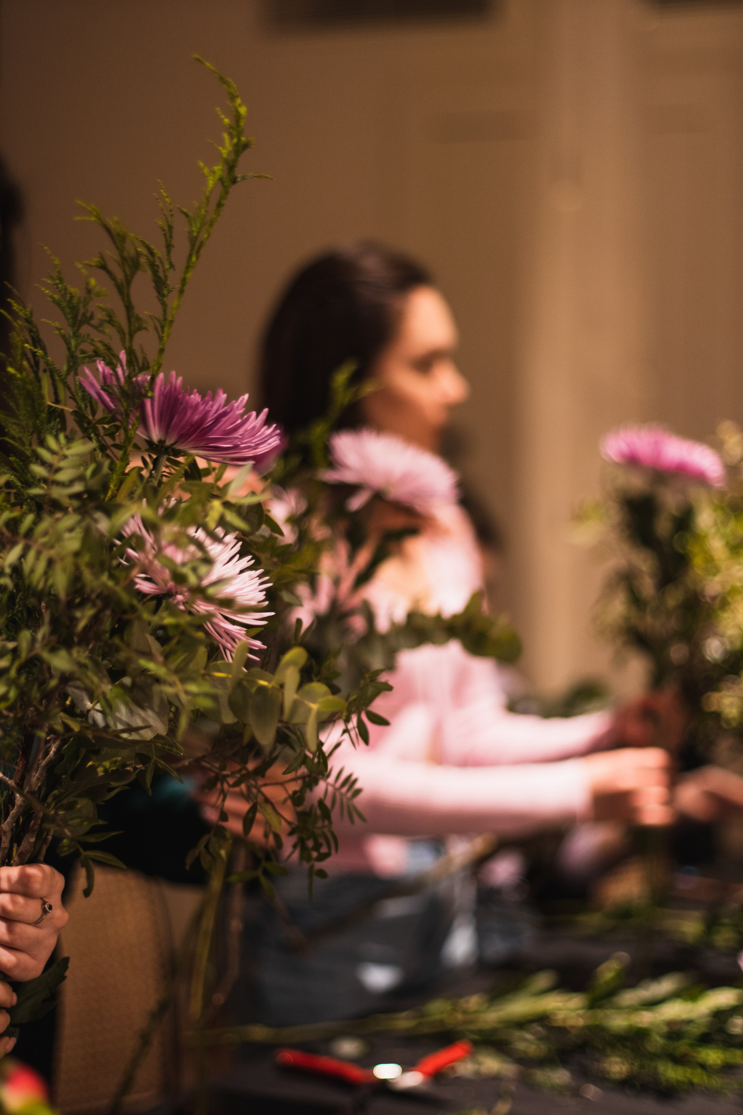 Flower masterclass by “Cheers”, Barcelona. Alexandra Uzianova — photo and video content in Barcelona