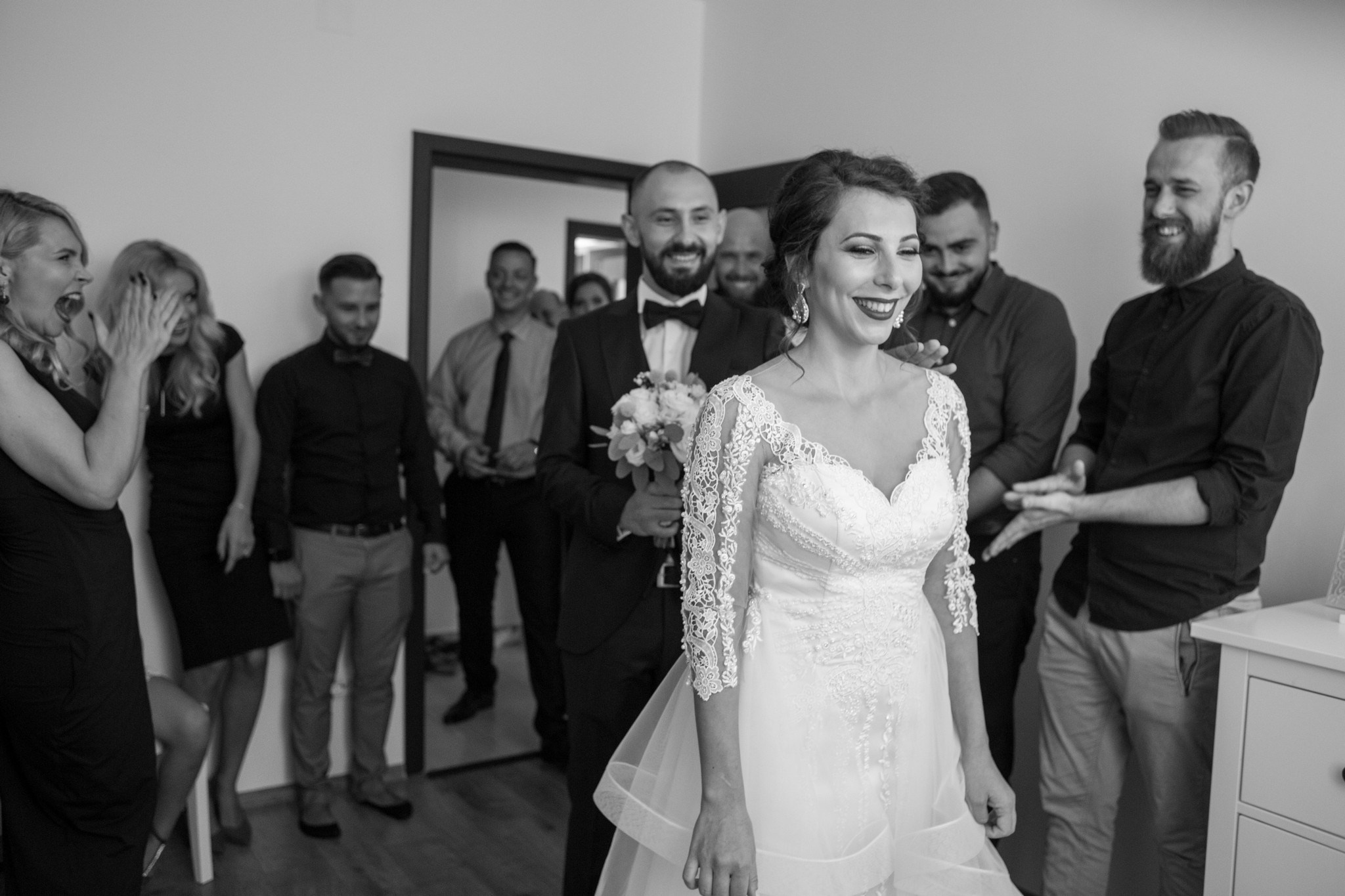 Otilia si Dragos by fotograf nunta Iasi — Eduard Schiopu