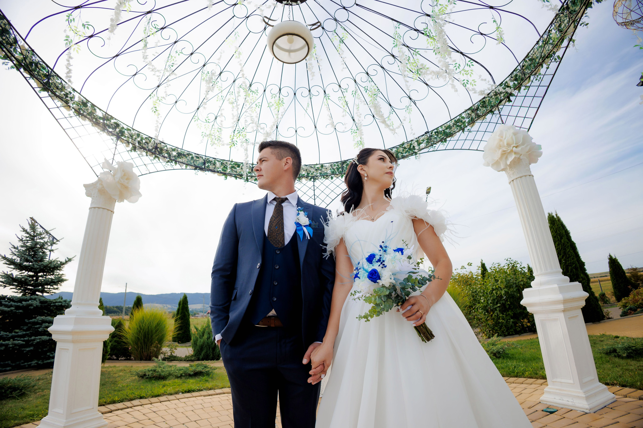 Loredana & Emilian – Ziua Nunții | Videografie - fotografie Botez Suceava, Iași, Botoșani. Servicii foto-video profesionale, pentru momente de neuitat