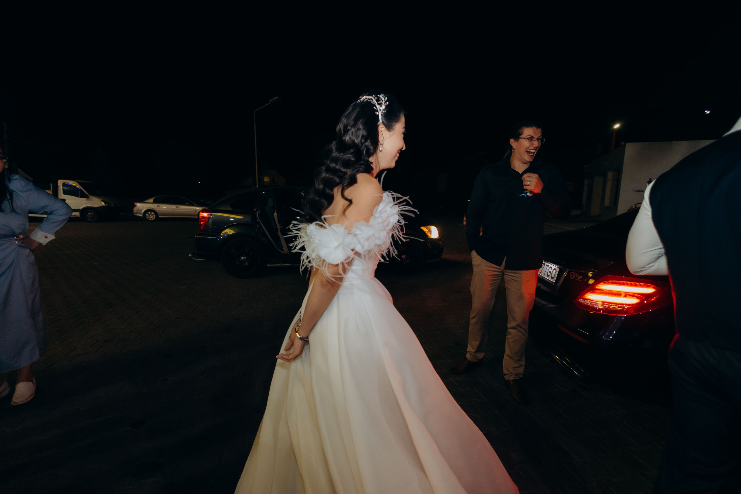 Loredana & Emilian – Ziua Nunții | Videografie - fotografie Botez Suceava, Iași, Botoșani. Servicii foto-video profesionale, pentru momente de neuitat