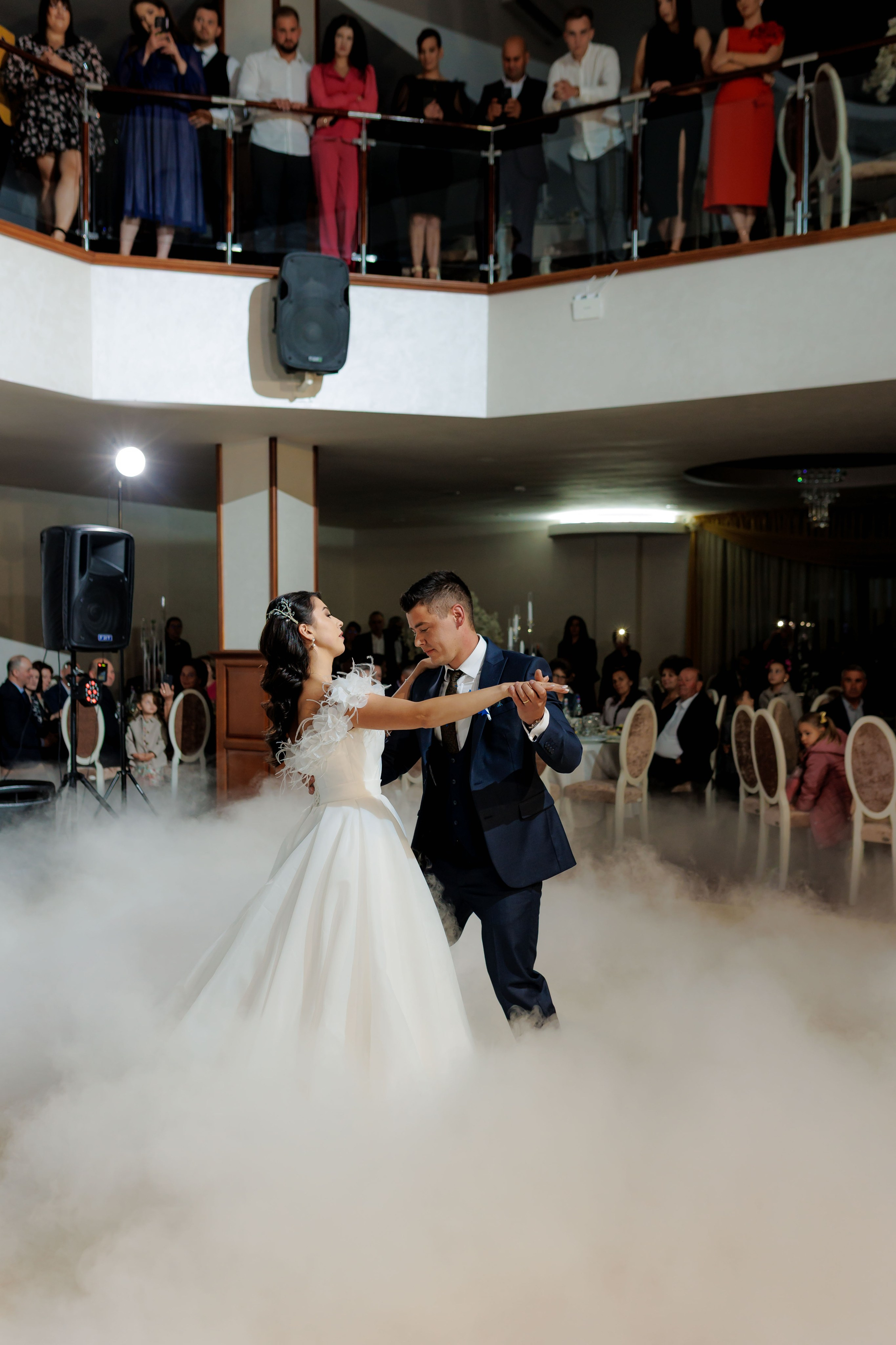 Loredana & Emilian – Ziua Nunții | Videografie - fotografie Botez Suceava, Iași, Botoșani. Servicii foto-video profesionale, pentru momente de neuitat