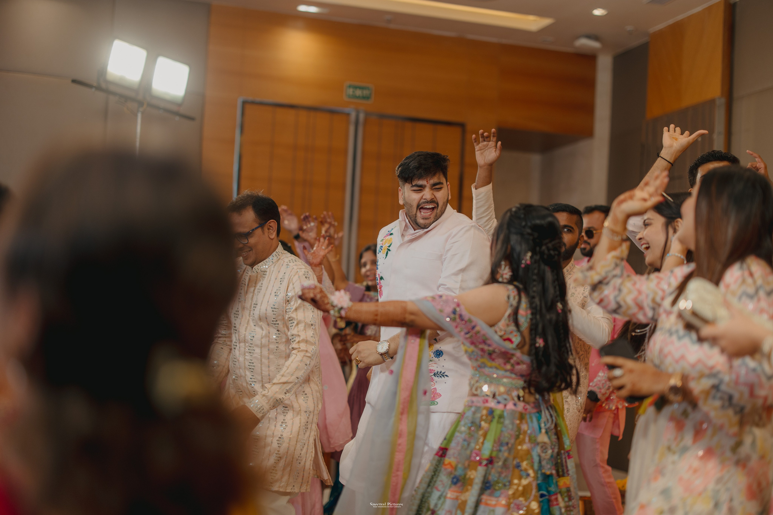 #ADIकीAESHहै