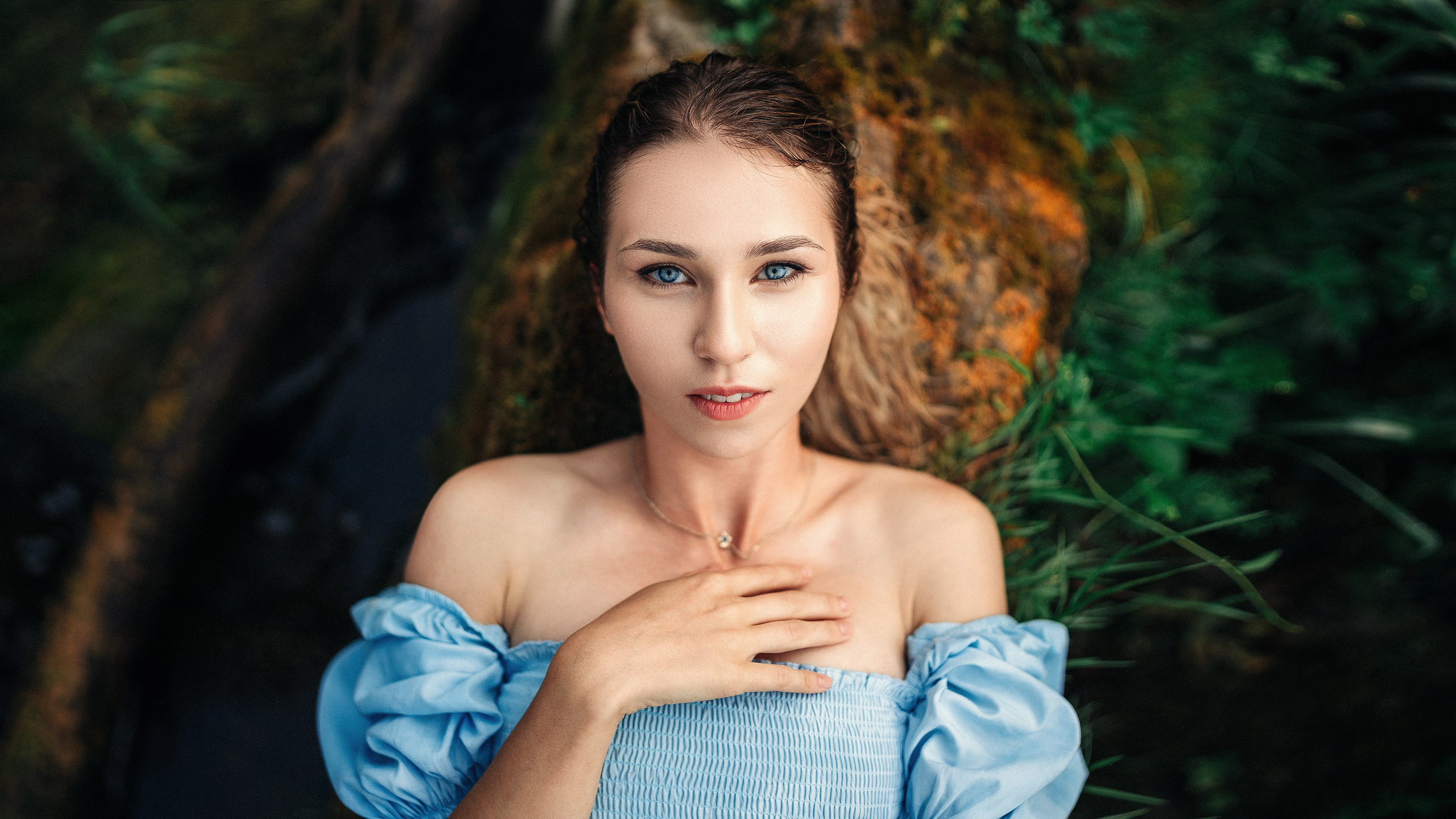 Dress and Lilies. Couple and Family Photographer in Tallinn, Sasha Kaloshin