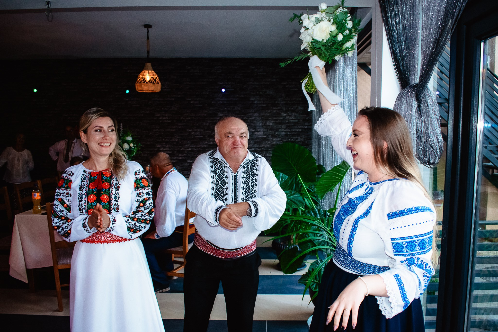 Elena și Mădălin. Mădălina & Florin | Fotograf & Videograf de Nuntă