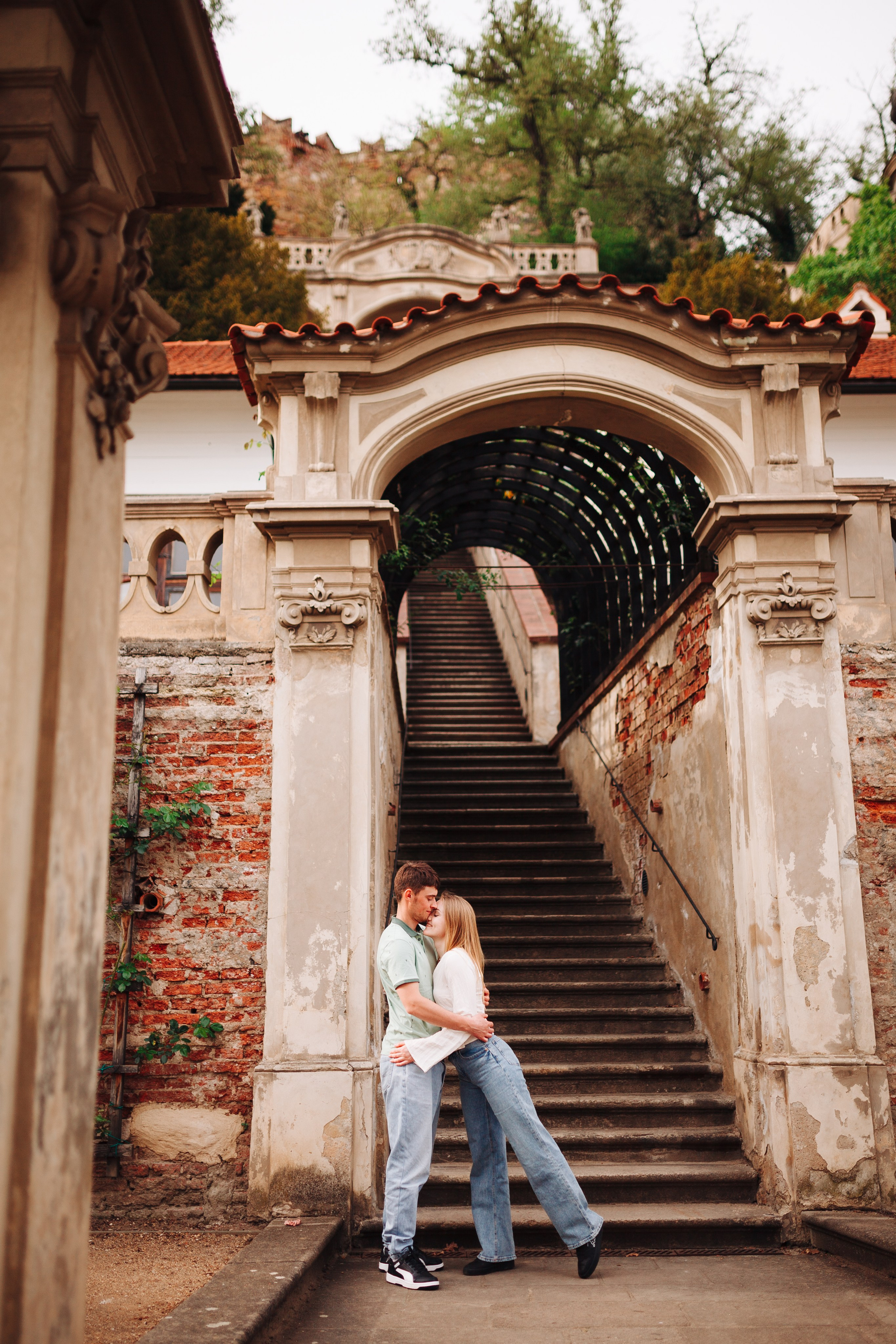 Alicja & Anton. Photographer in Prague for tourists